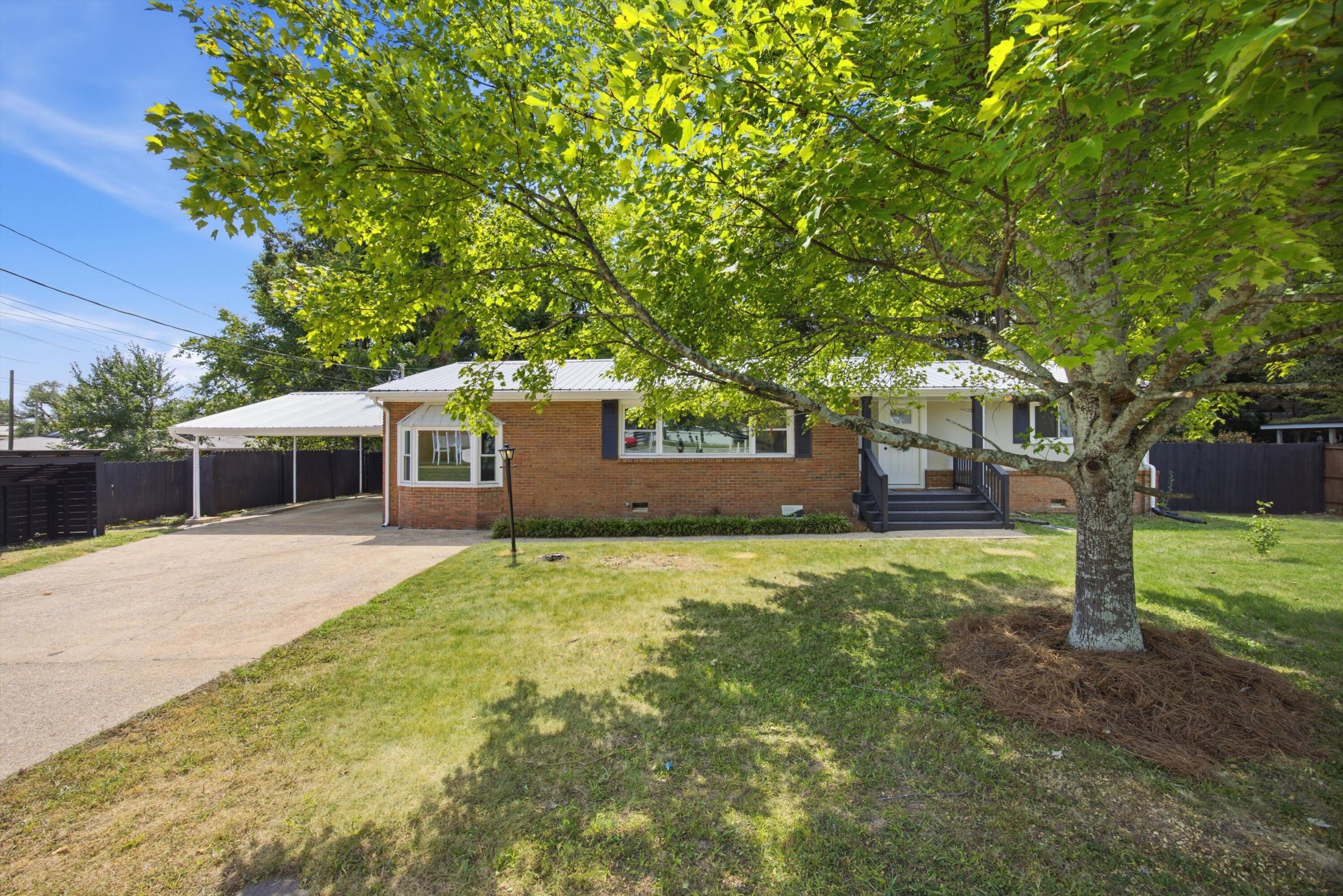3916 Fountain Avenue Property Photo 1