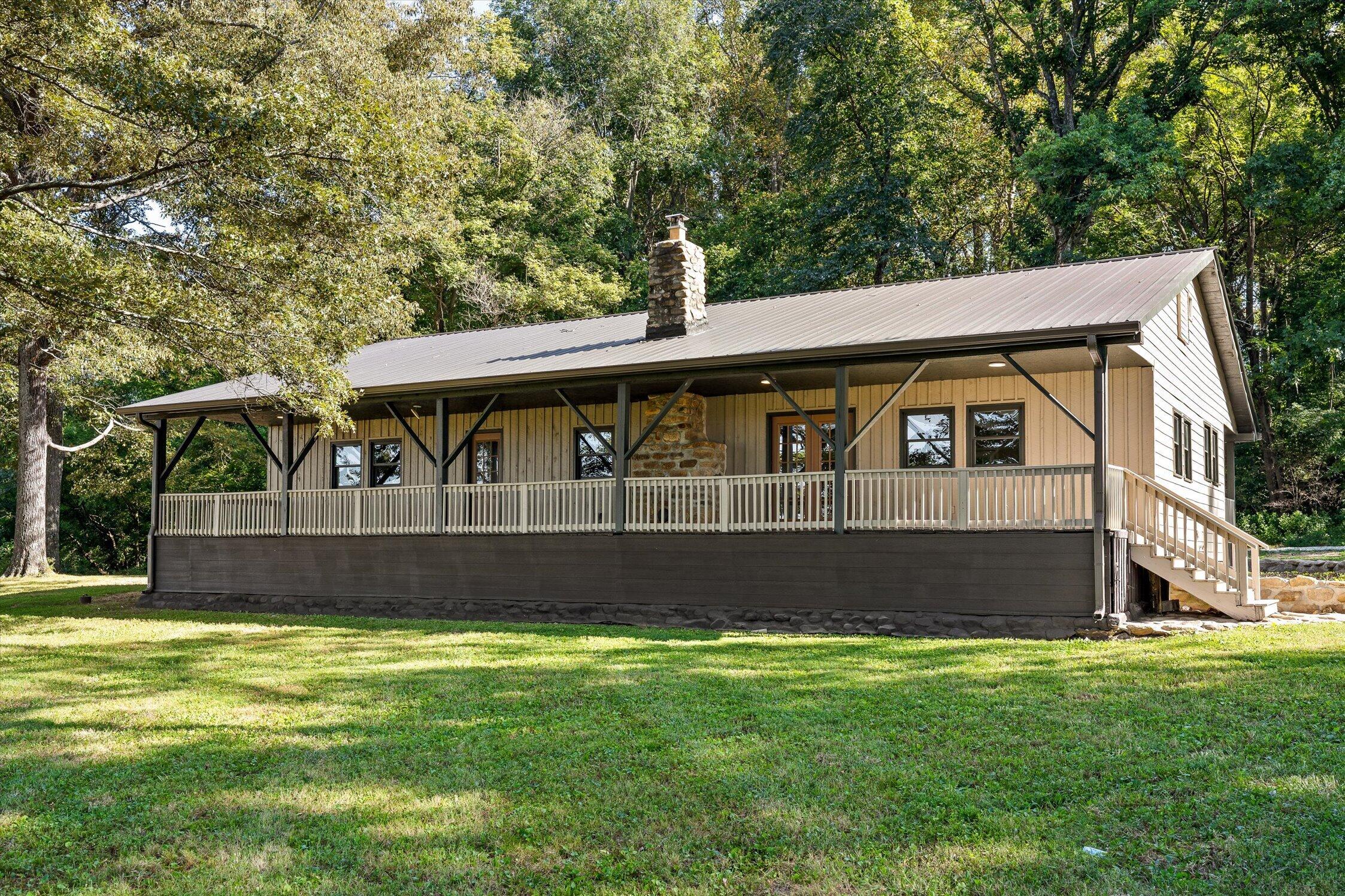 740 Alex Marlow Road Property Photo 1