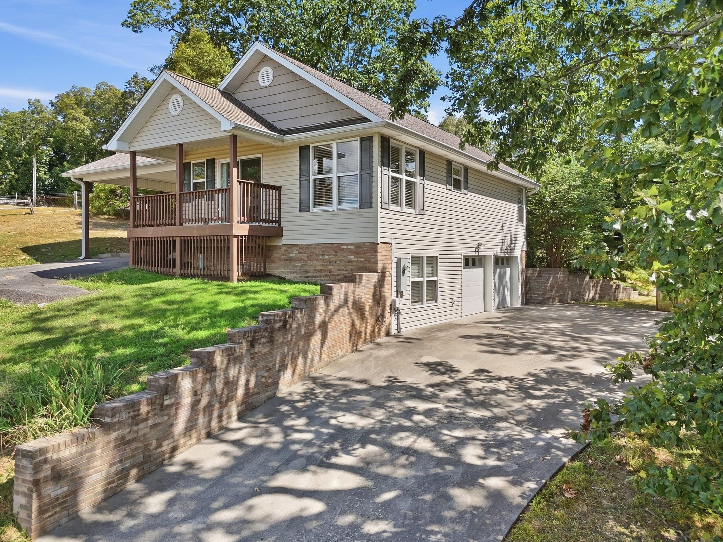 1092 Cottage Stone Lane Ne Property Photo 1