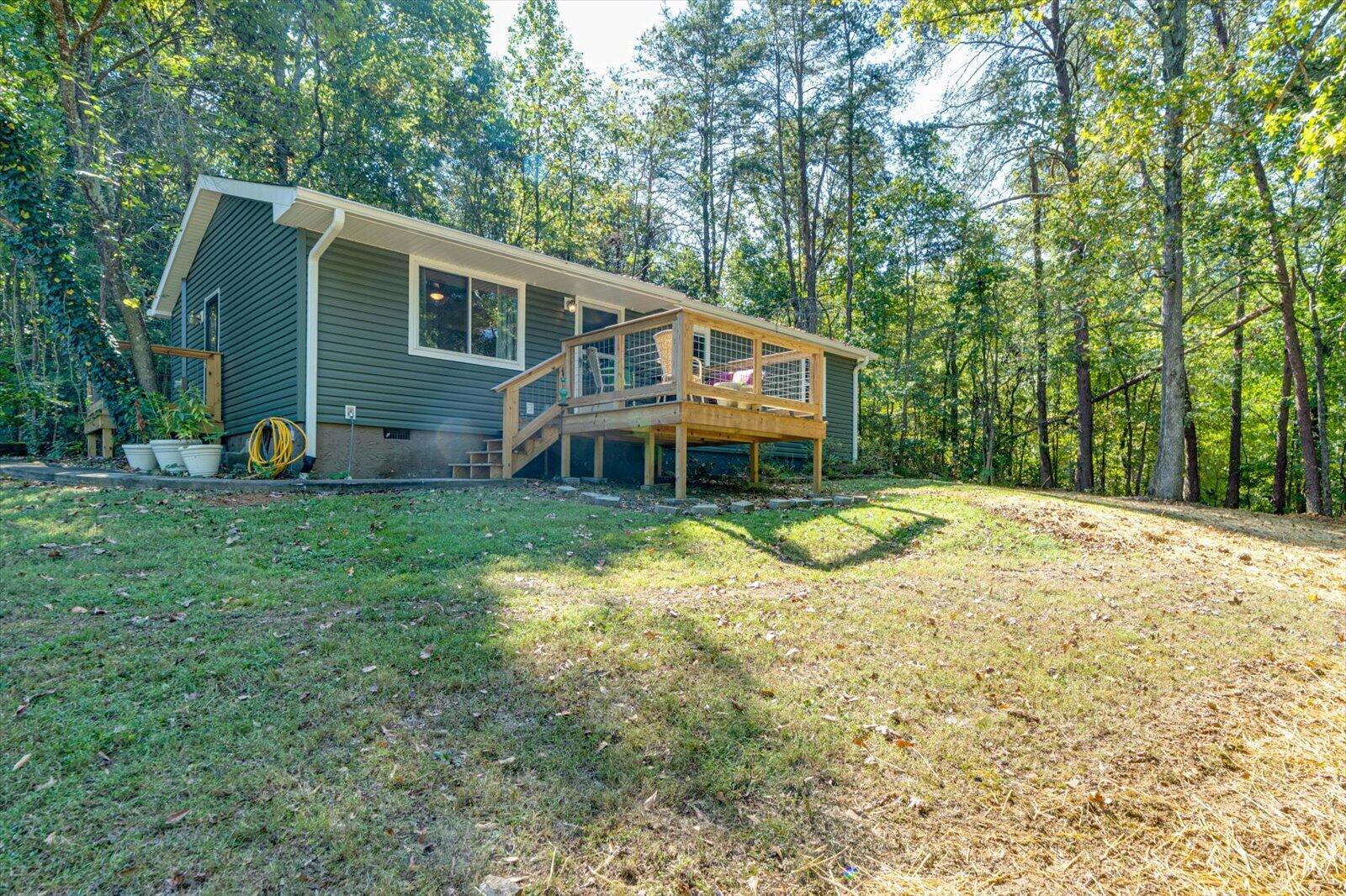 6740 Creek Road Property Photo 1