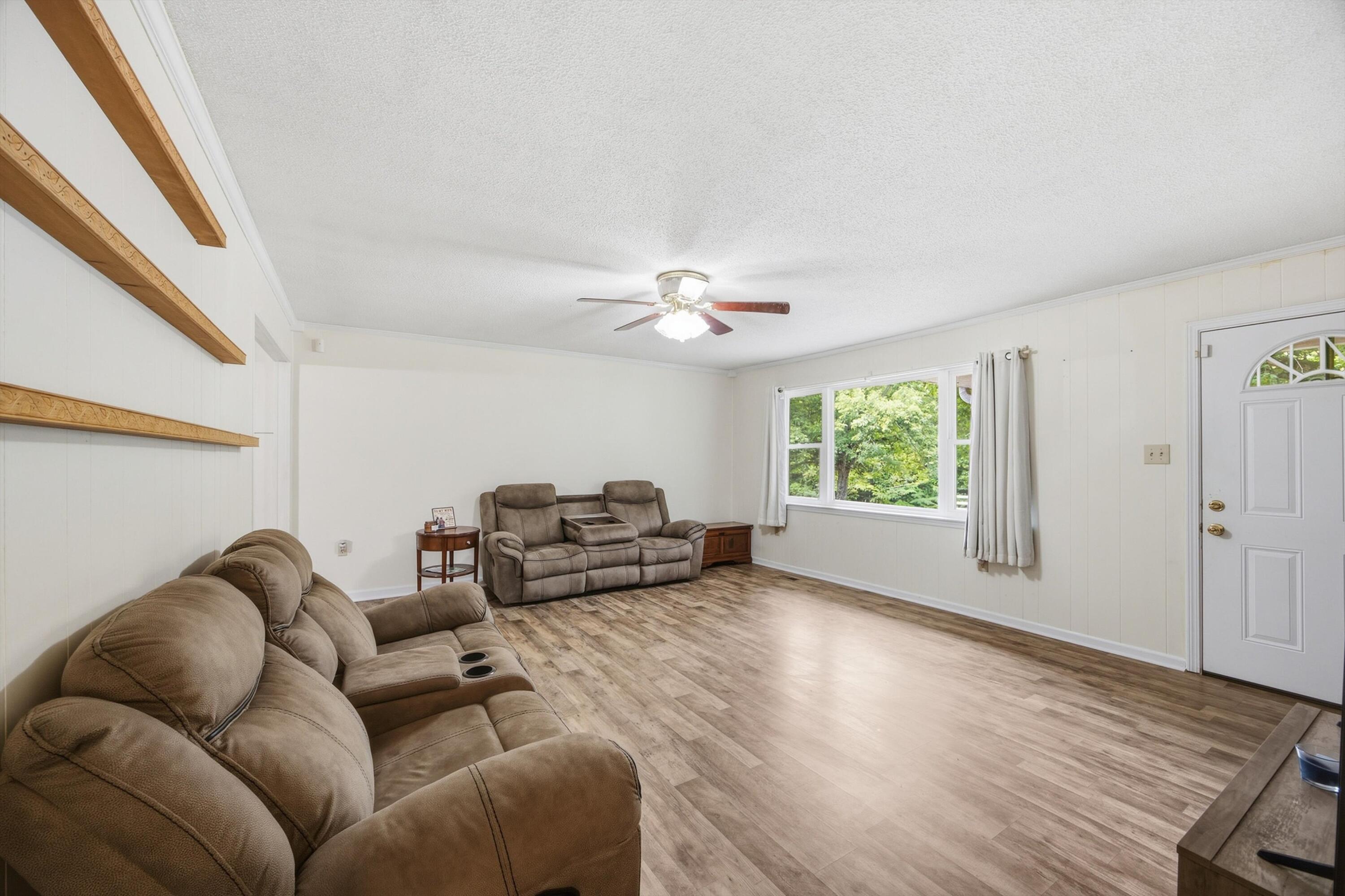 175 Teeters Loop Road Property Photo 5