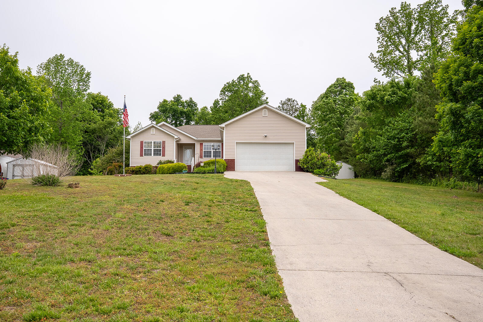 196 Chetola Drive Ne Property Photo 1