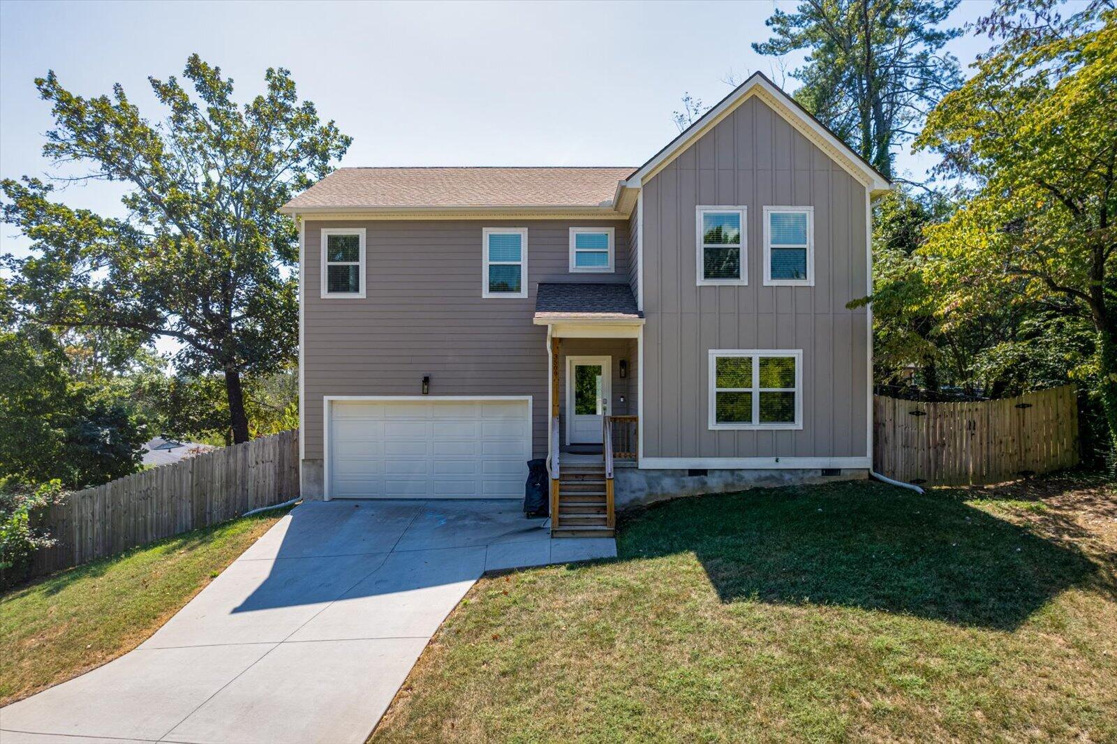 3509 Lockwood Circle Property Photo 1