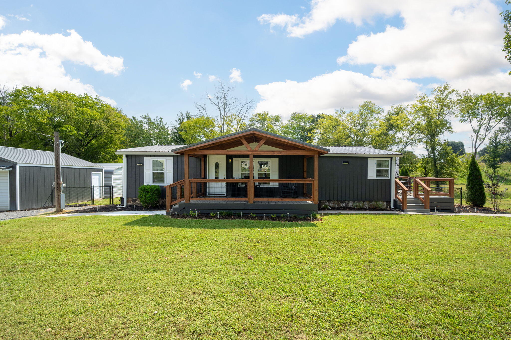 10900 Highway 58 Property Photo 1