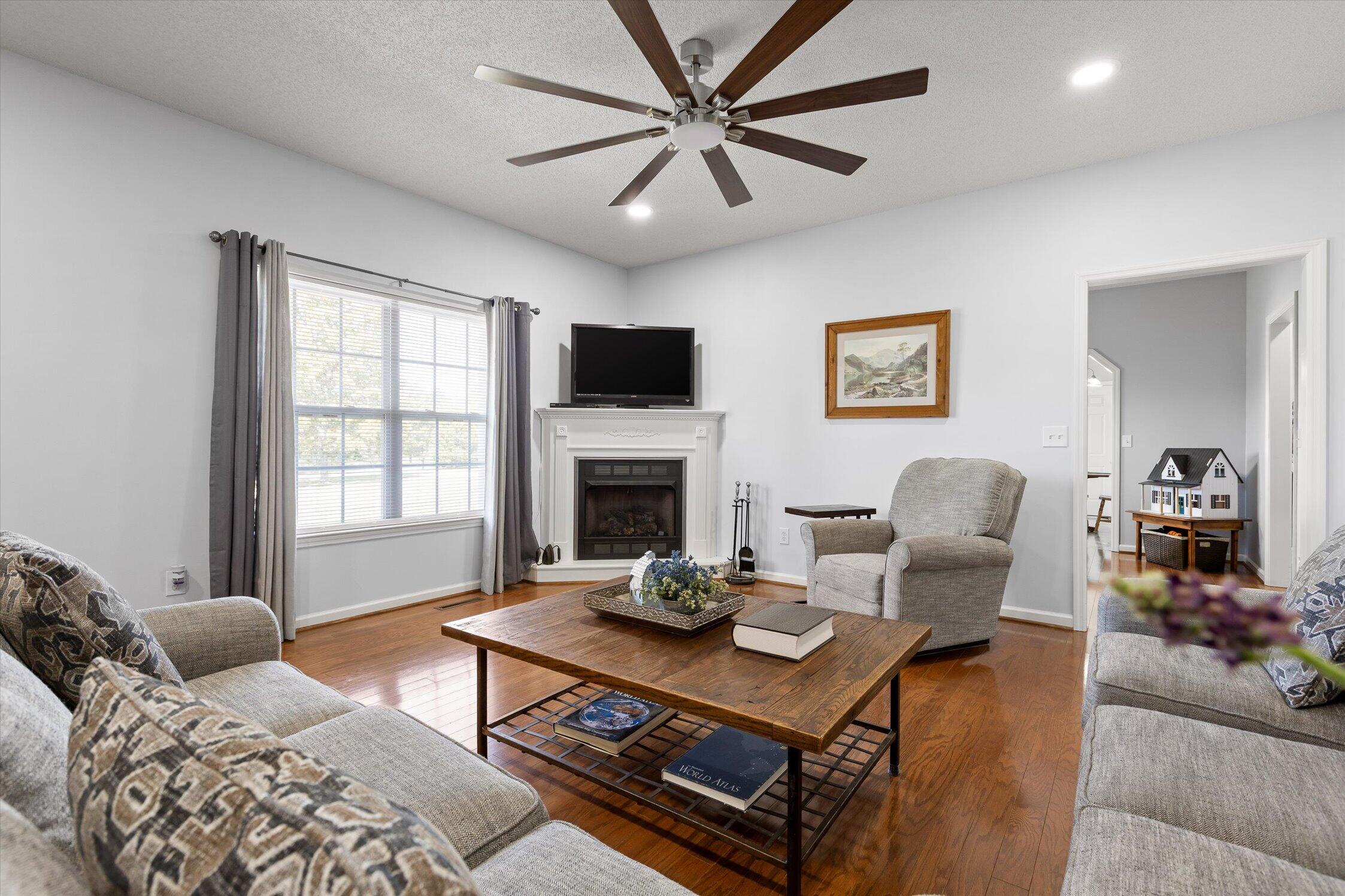 188 Valley Road Property Photo 2
