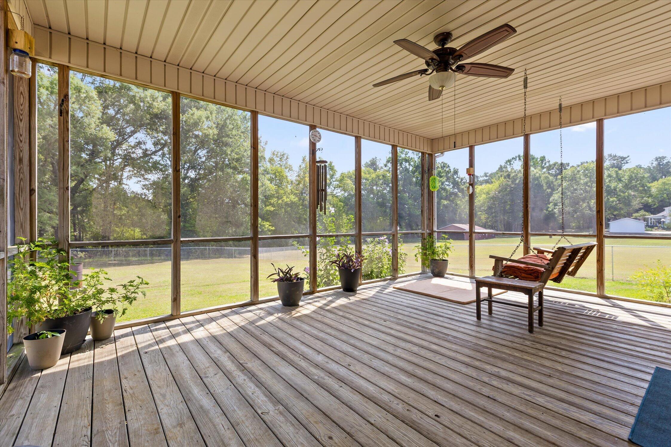 188 Valley Road Property Photo 4