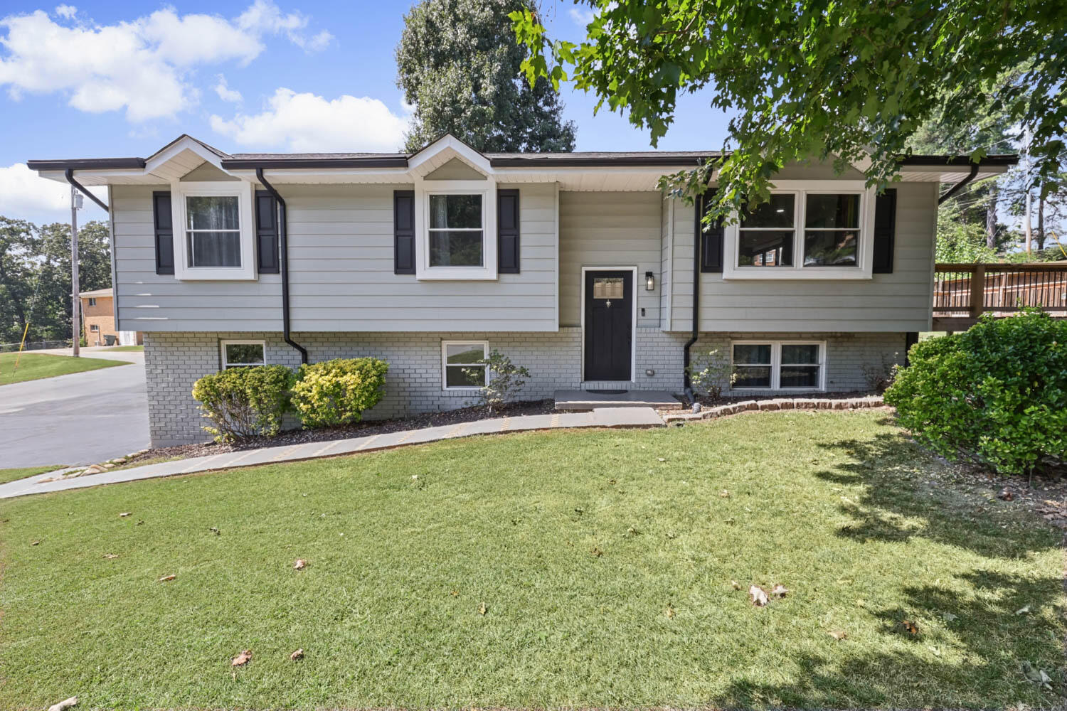4801 Basswood Drive Property Photo 1