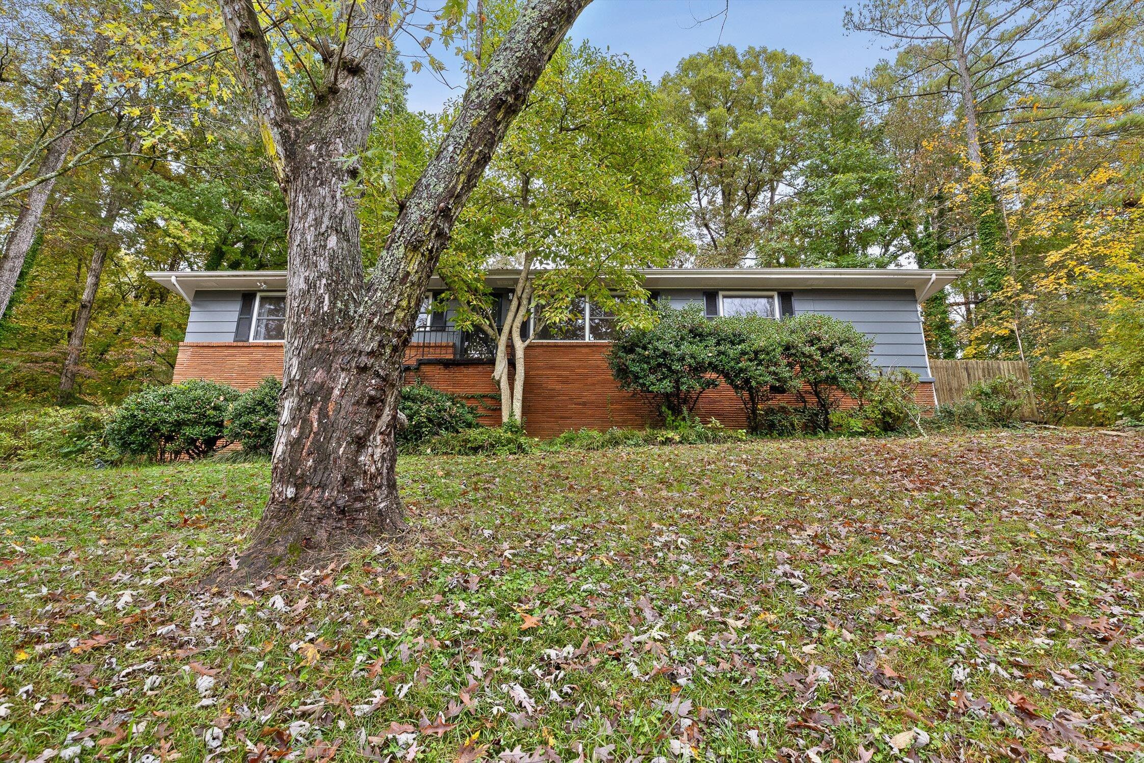 2526 Avalon Circle Property Photo 1