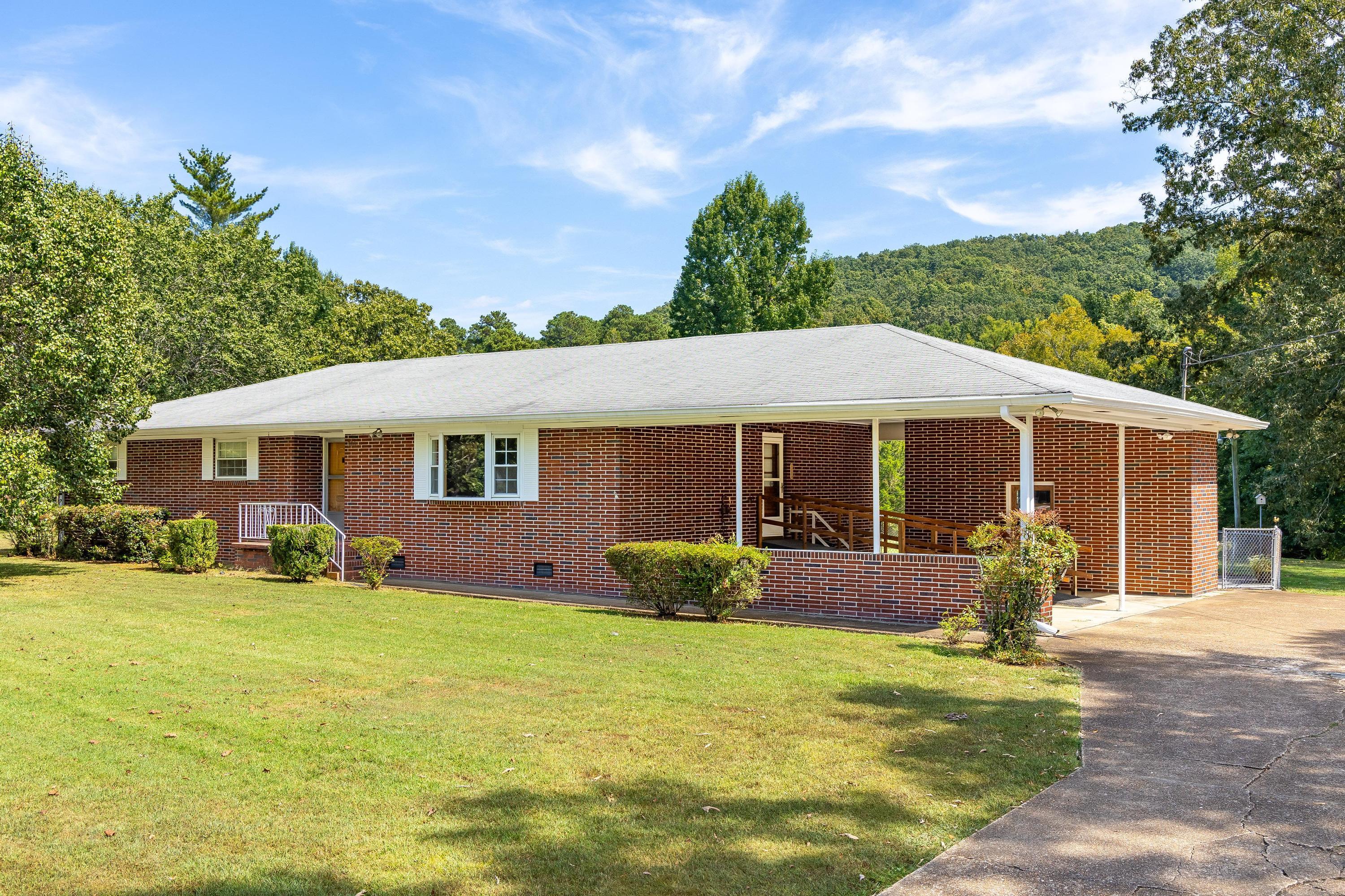 506 Graysville Road Property Photo 1