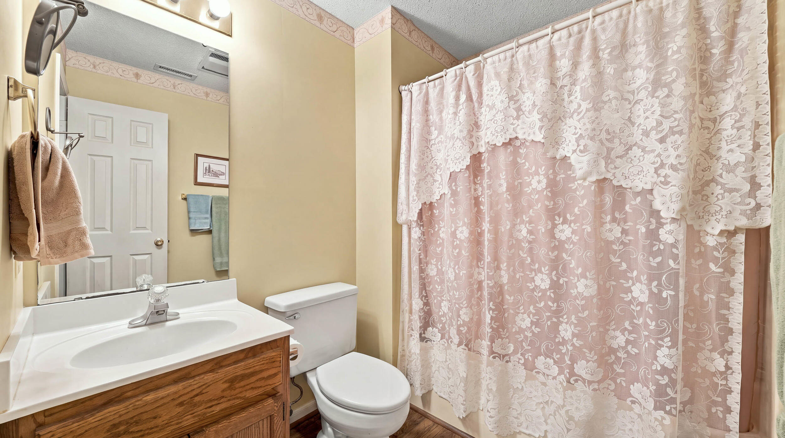 1233 Lenny Lane Property Photo 15