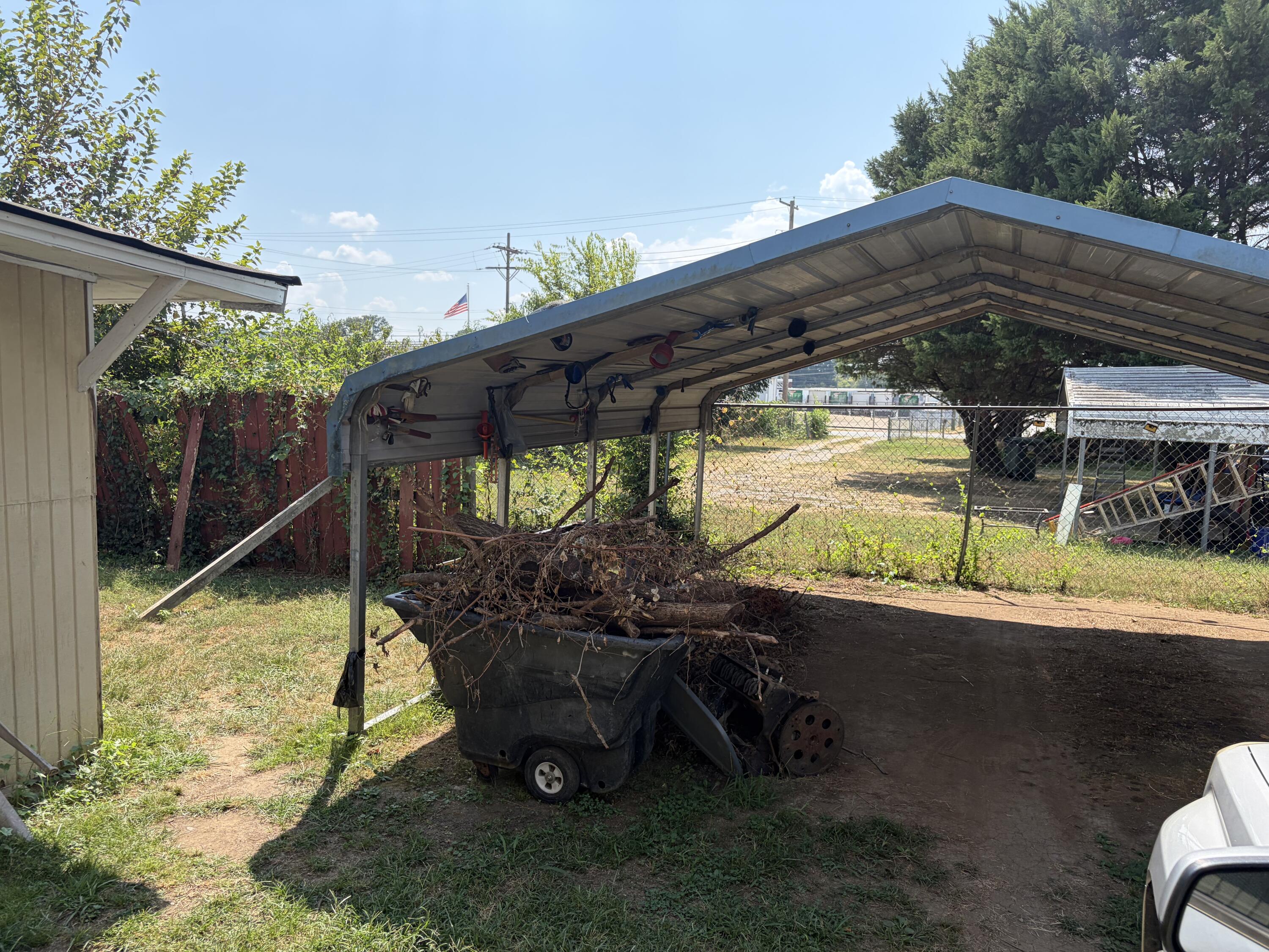 1824 E 27th Street Property Photo 6