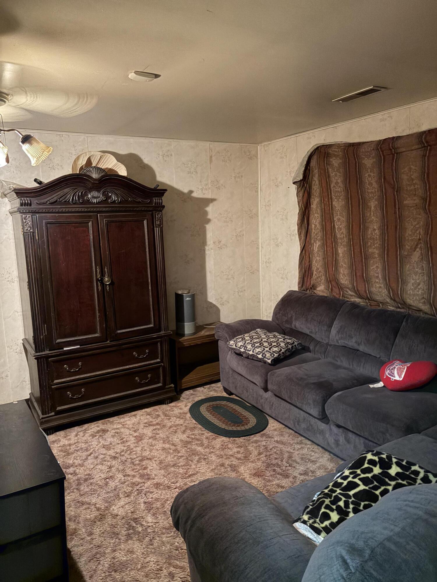 1824 E 27th Street Property Photo 10