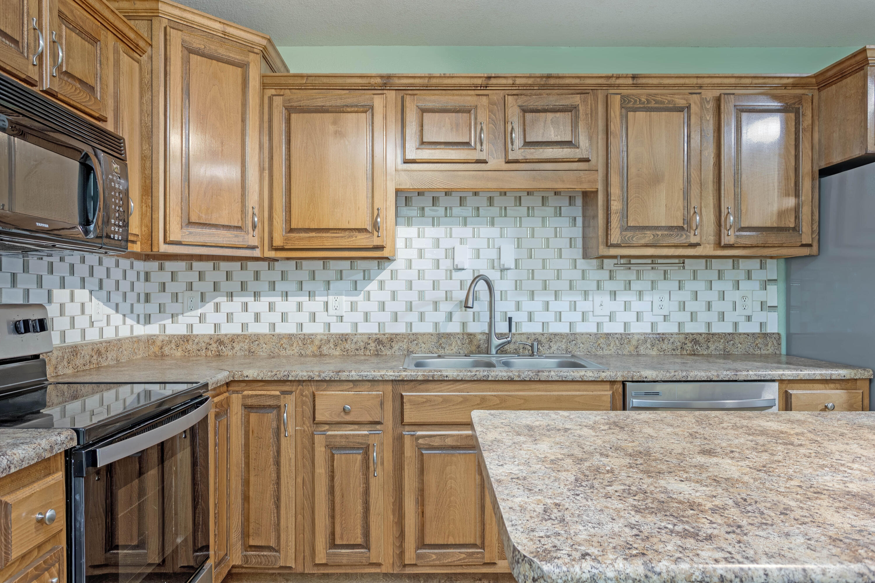 166 Belle Circle Property Photo 7