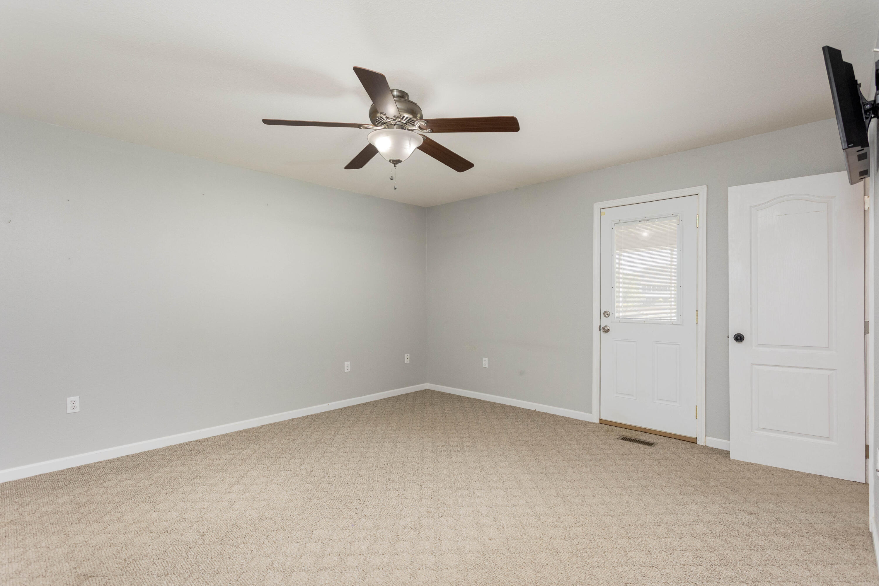 166 Belle Circle Property Photo 15