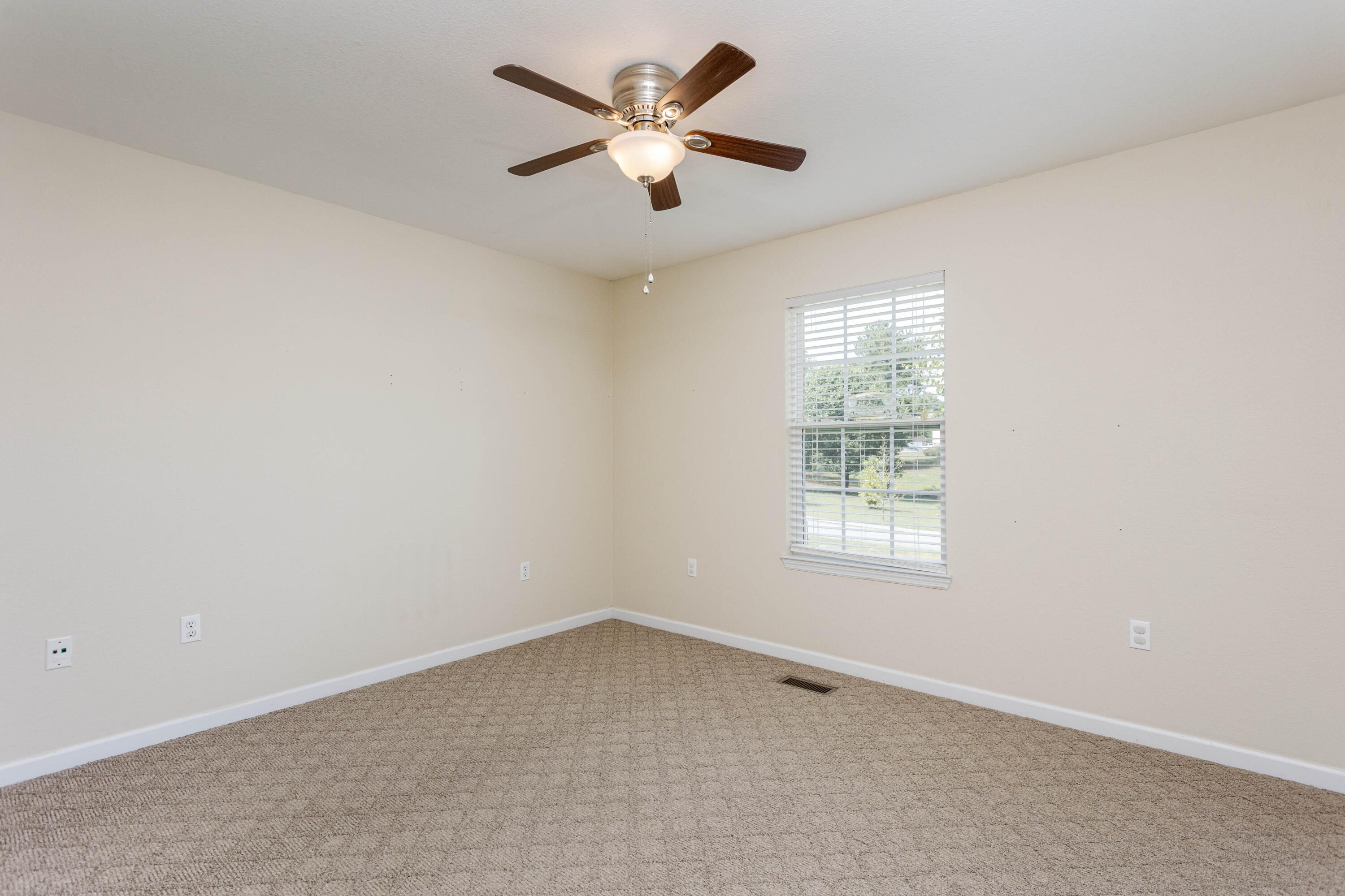 166 Belle Circle Property Photo 23