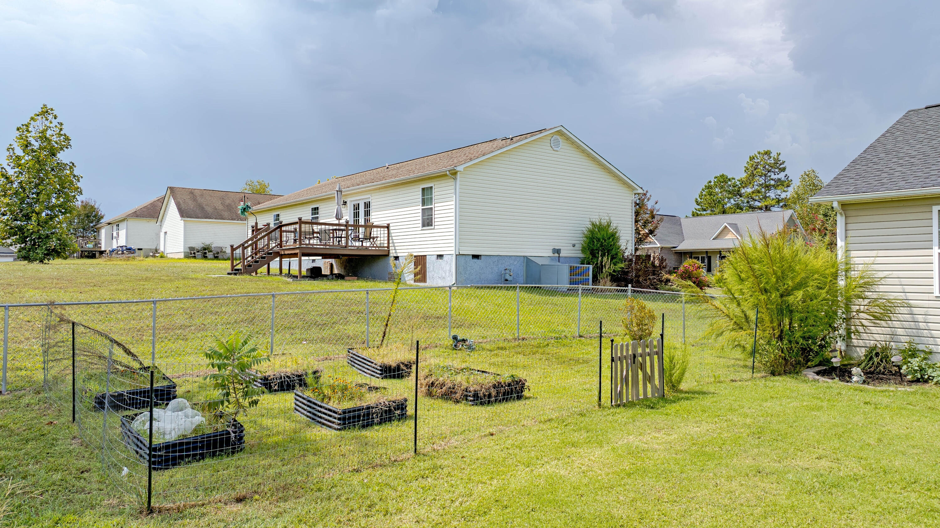 166 Belle Circle Property Photo 32