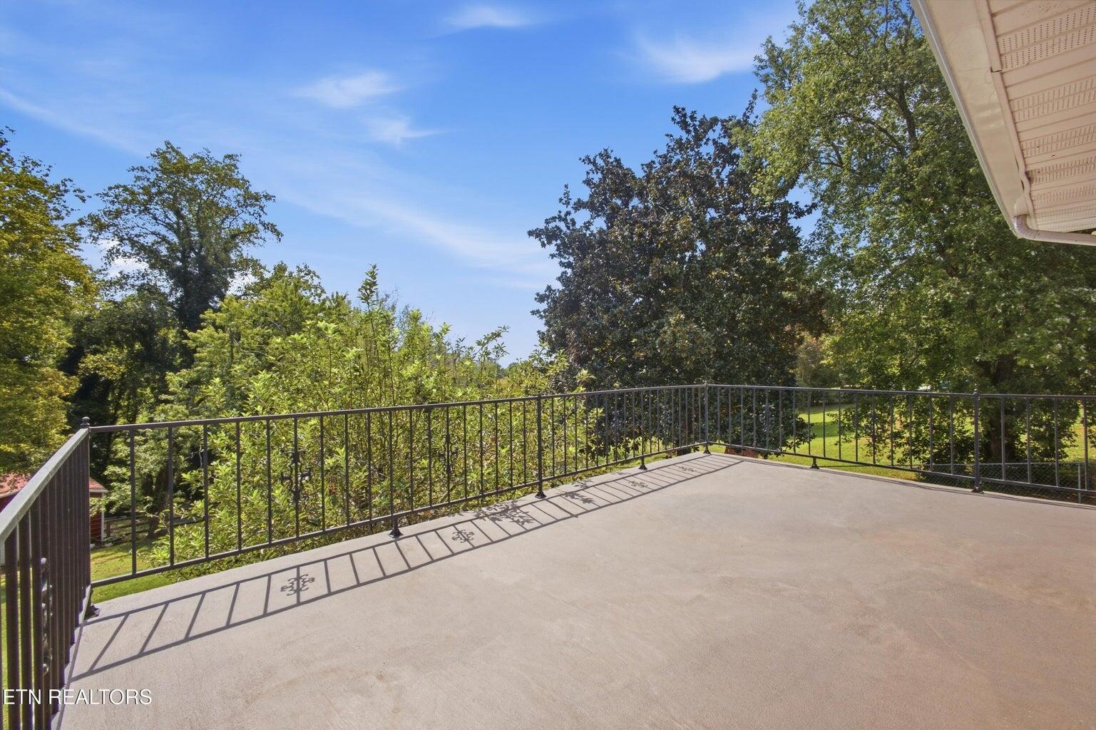 359 Skyline View Lane Property Photo 6