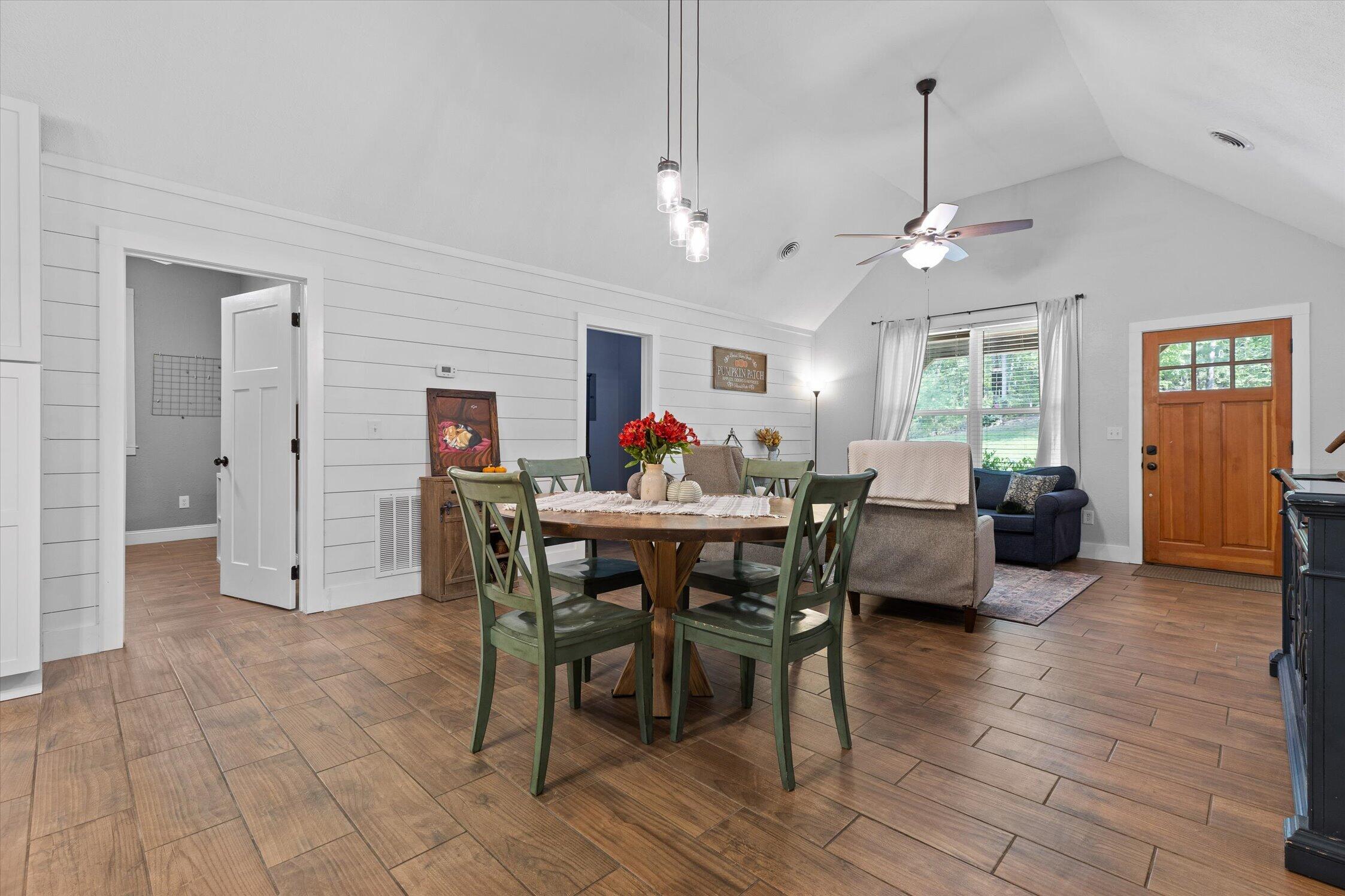 600 Edgeman Road Property Photo 15