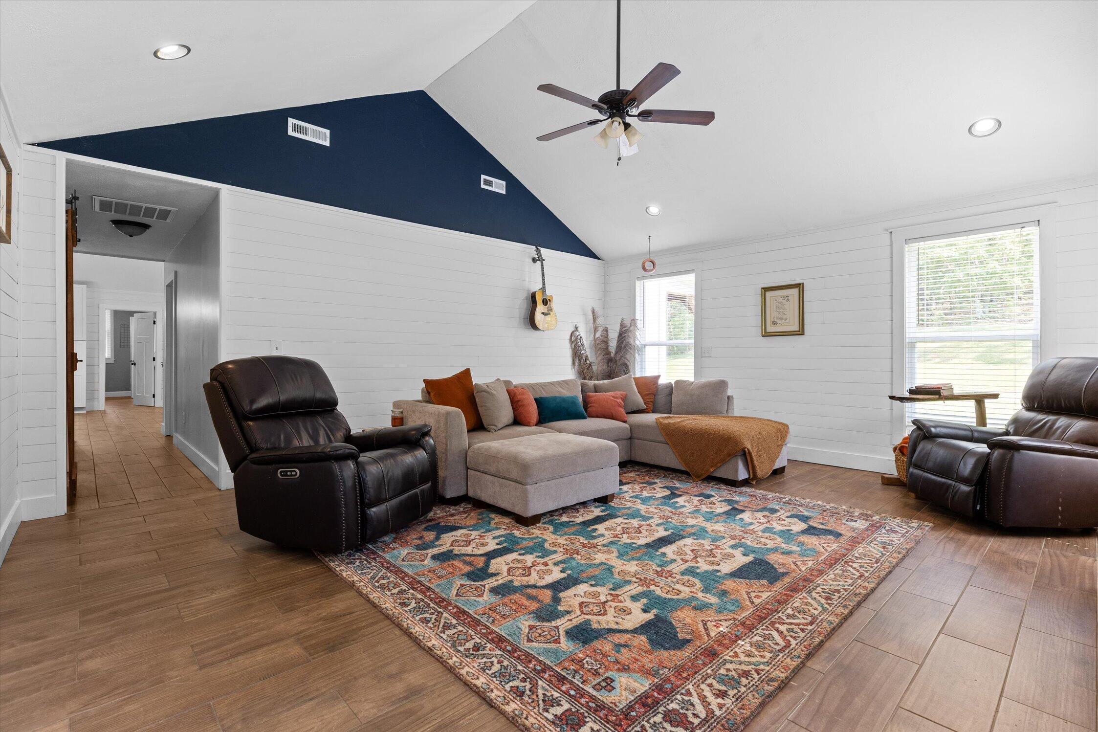 600 Edgeman Road Property Photo 23