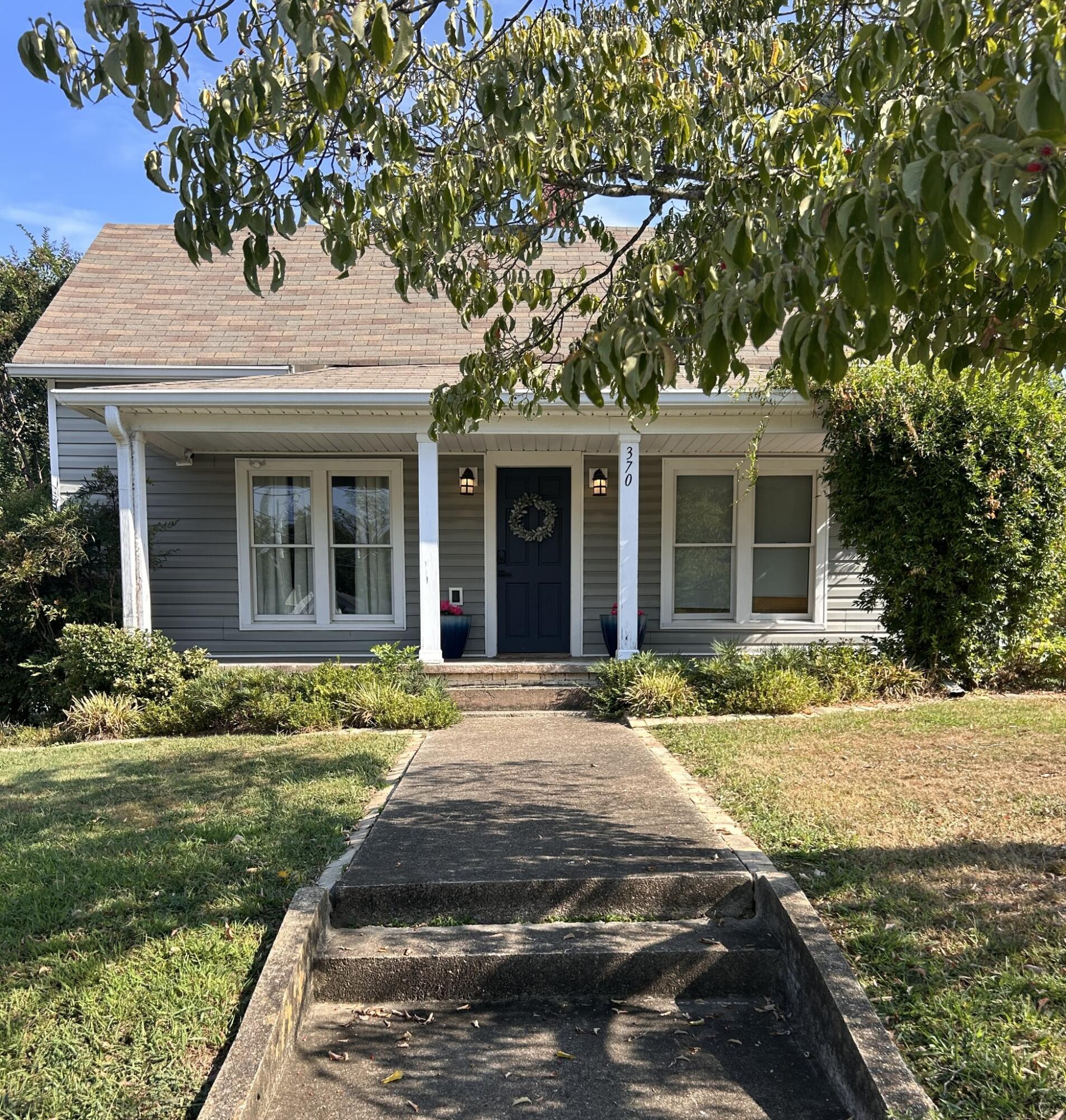 370 15th Street Nw Property Photo 1