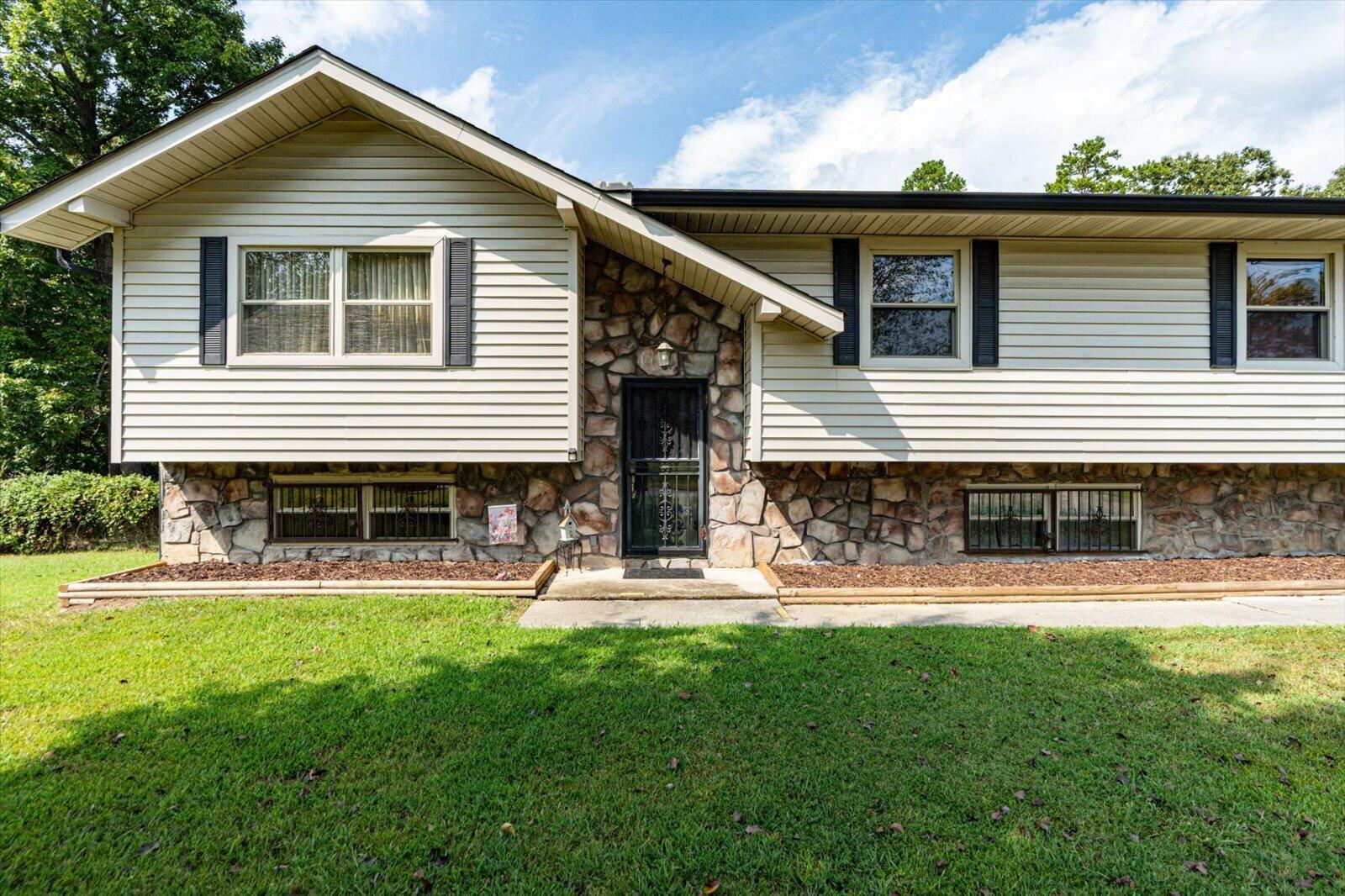 276 E Sharon Circle Property Photo 1