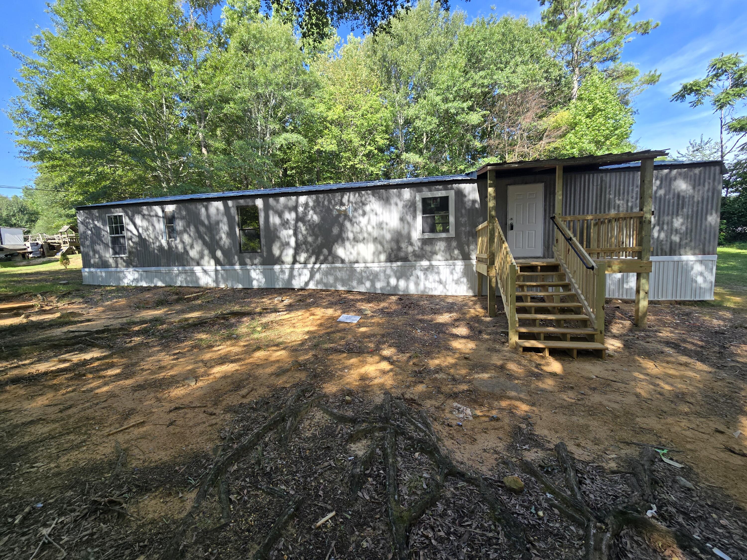 174 Saul Way Property Photo 1