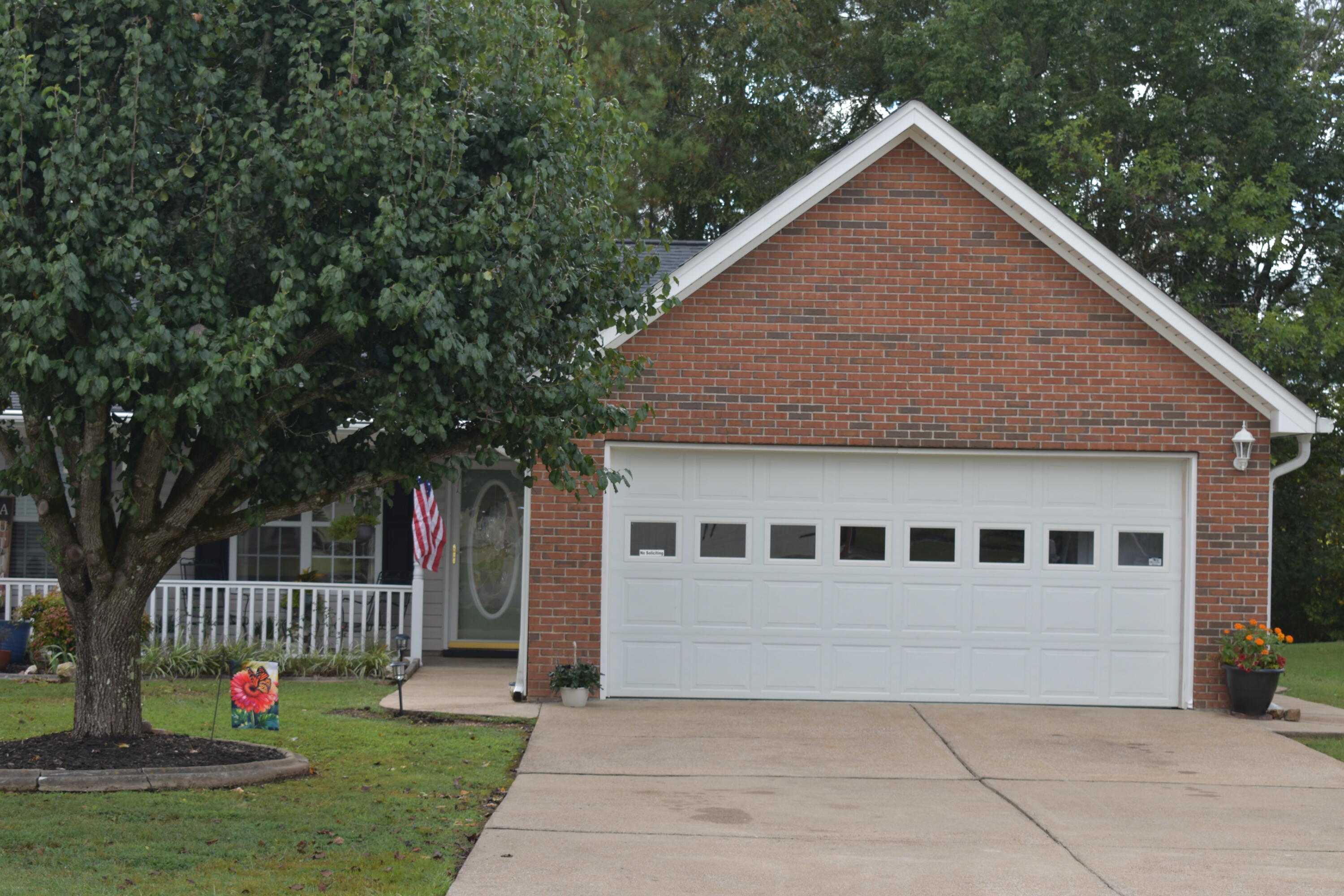 84 Yellow Brick Road Property Photo 1