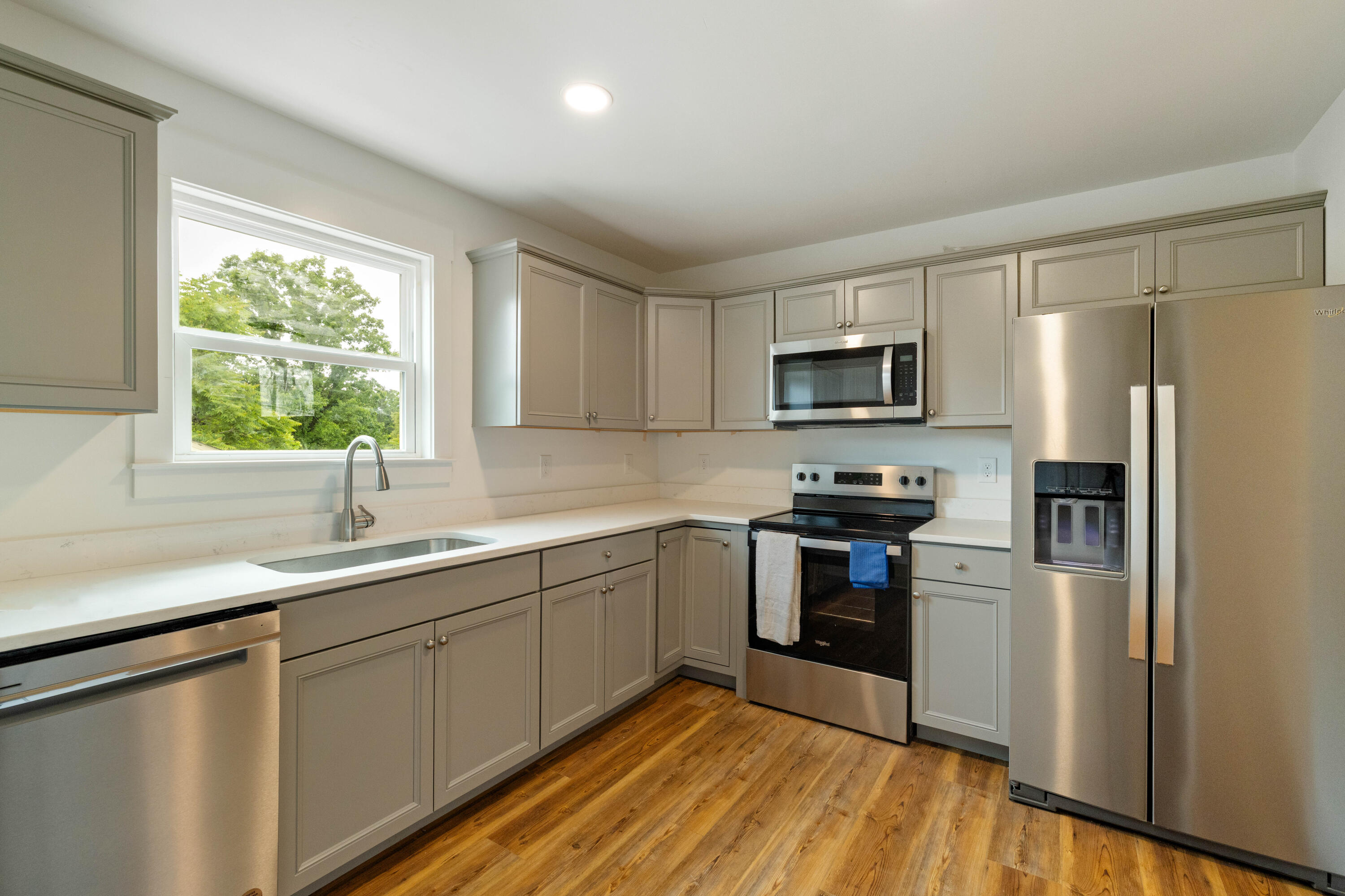 705 Hargraves Avenue Property Photo 11