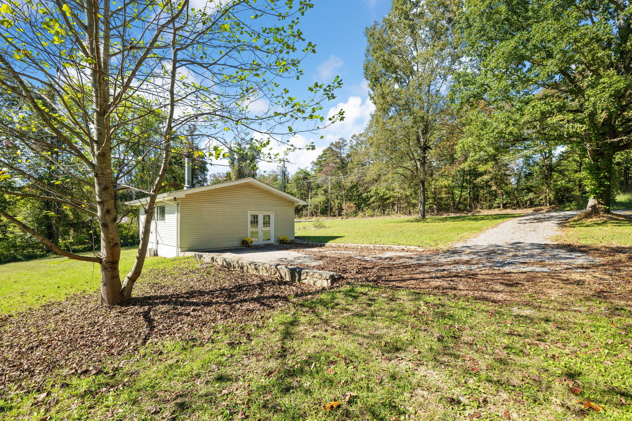 2402 Corral Road Property Photo 8