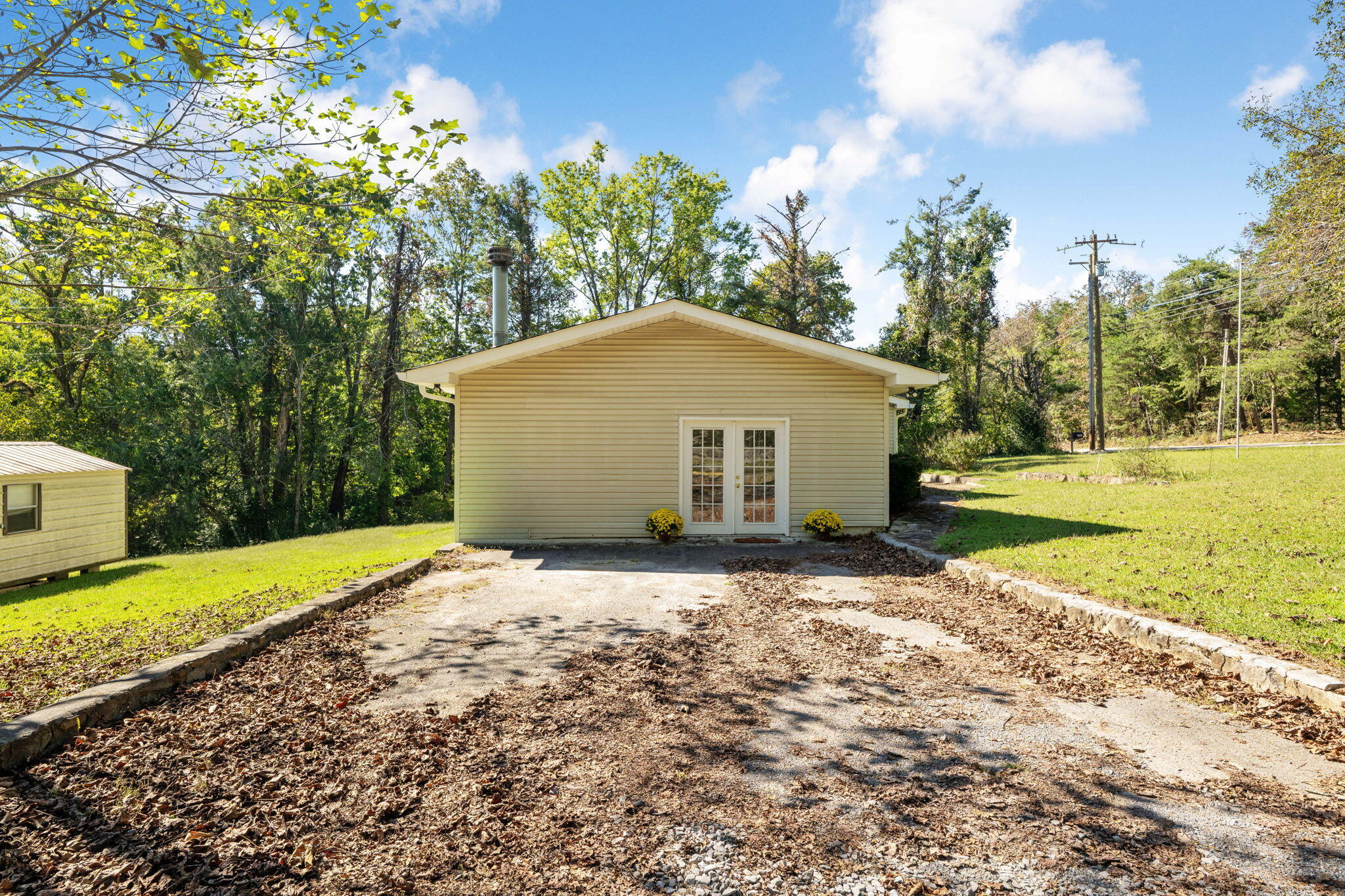 2402 Corral Road Property Photo 9