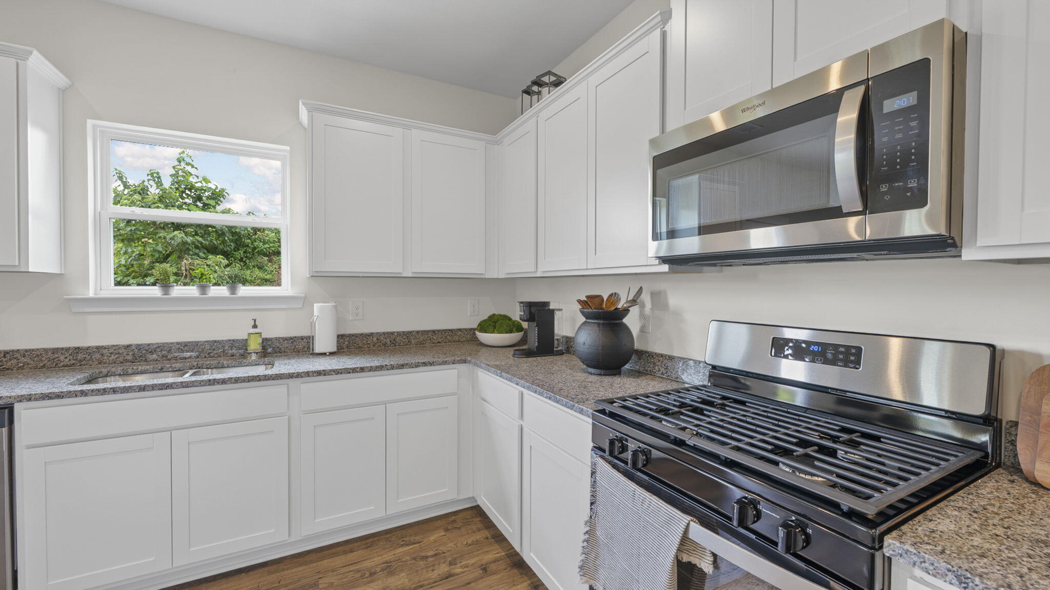 8265 Seaside Drive Property Photo 14