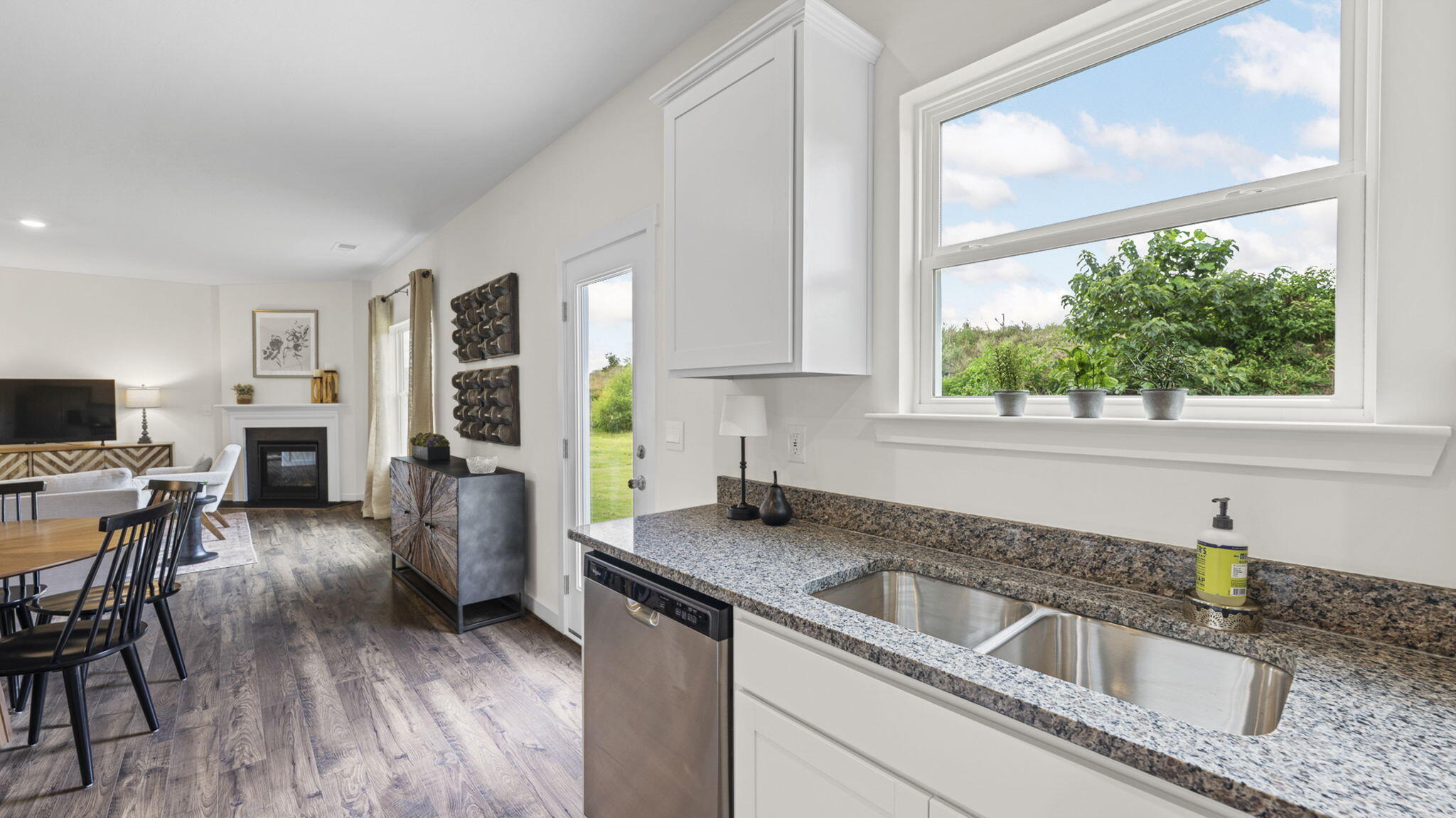 8265 Seaside Drive Property Photo 15
