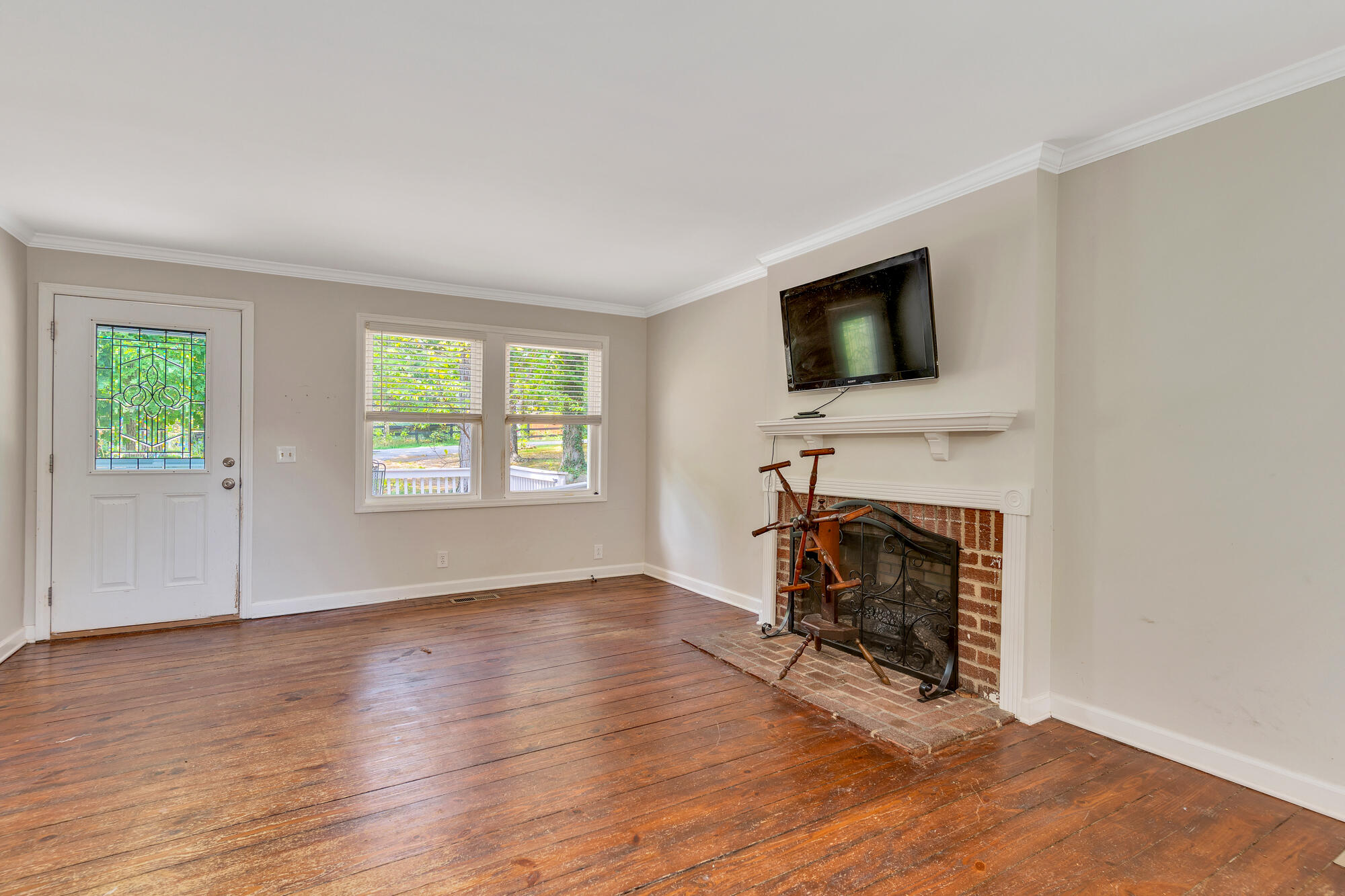 1502 Albion Drive Property Photo 18