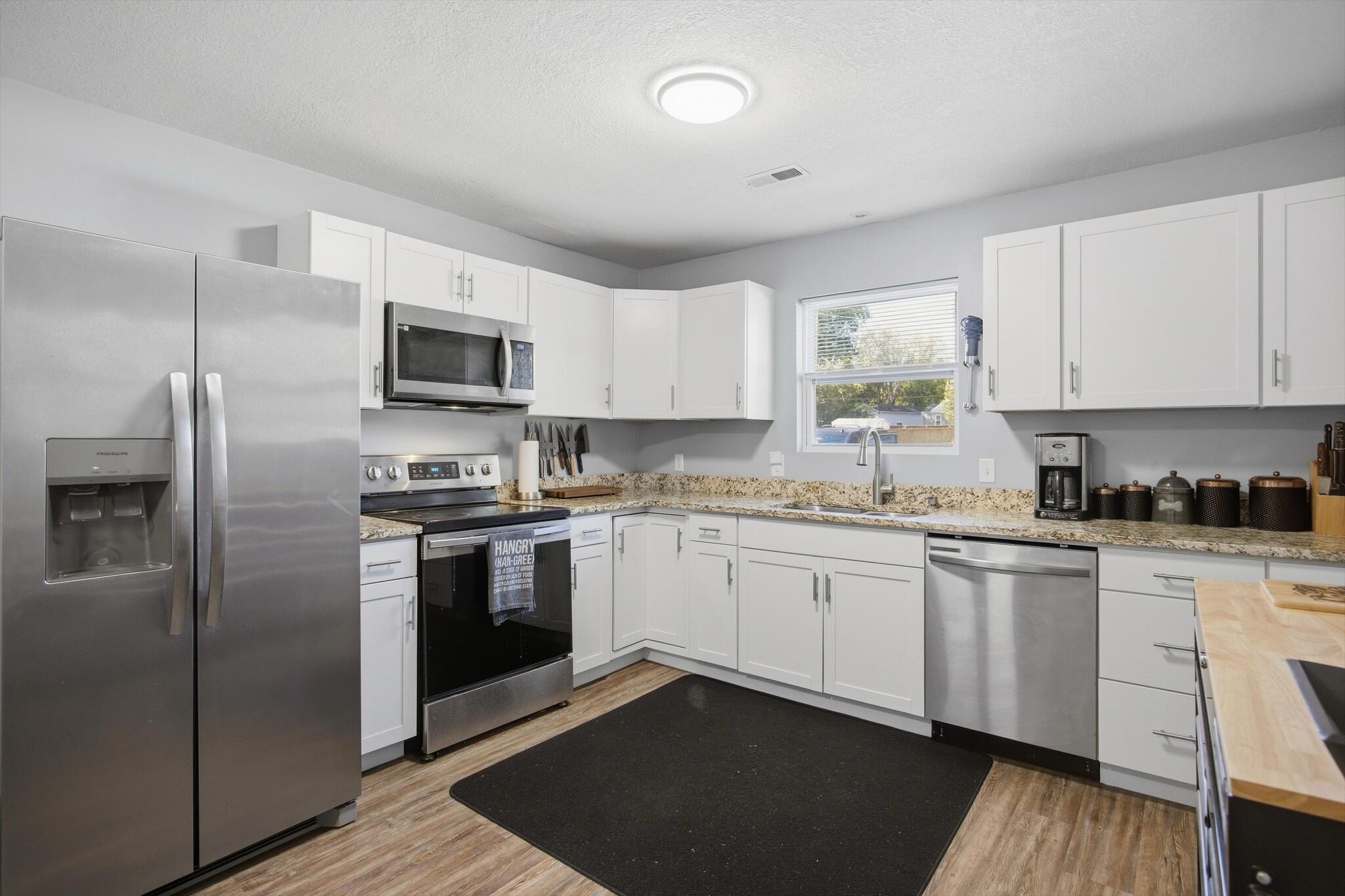 13 Stovall Street Property Photo 10