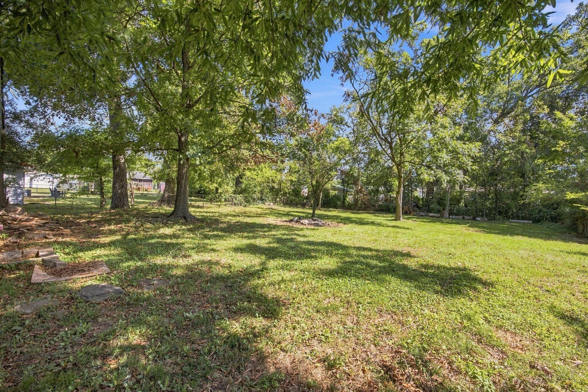 13 Stovall Street Property Photo 27