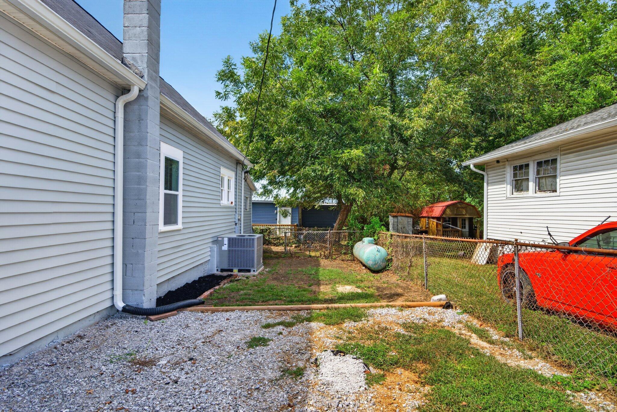 1701 Stanfiel Street Property Photo 25