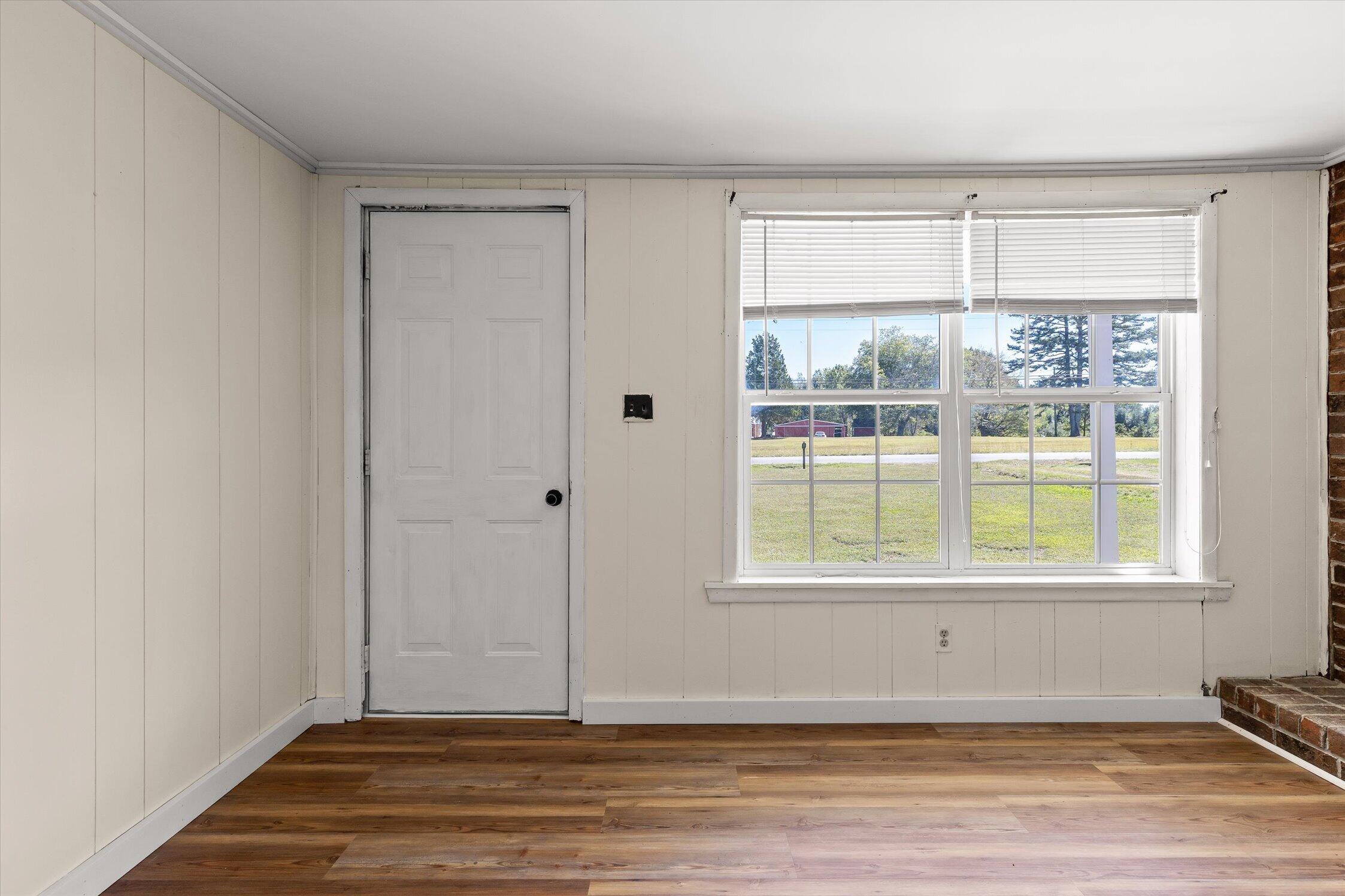7038 75 Property Photo 3