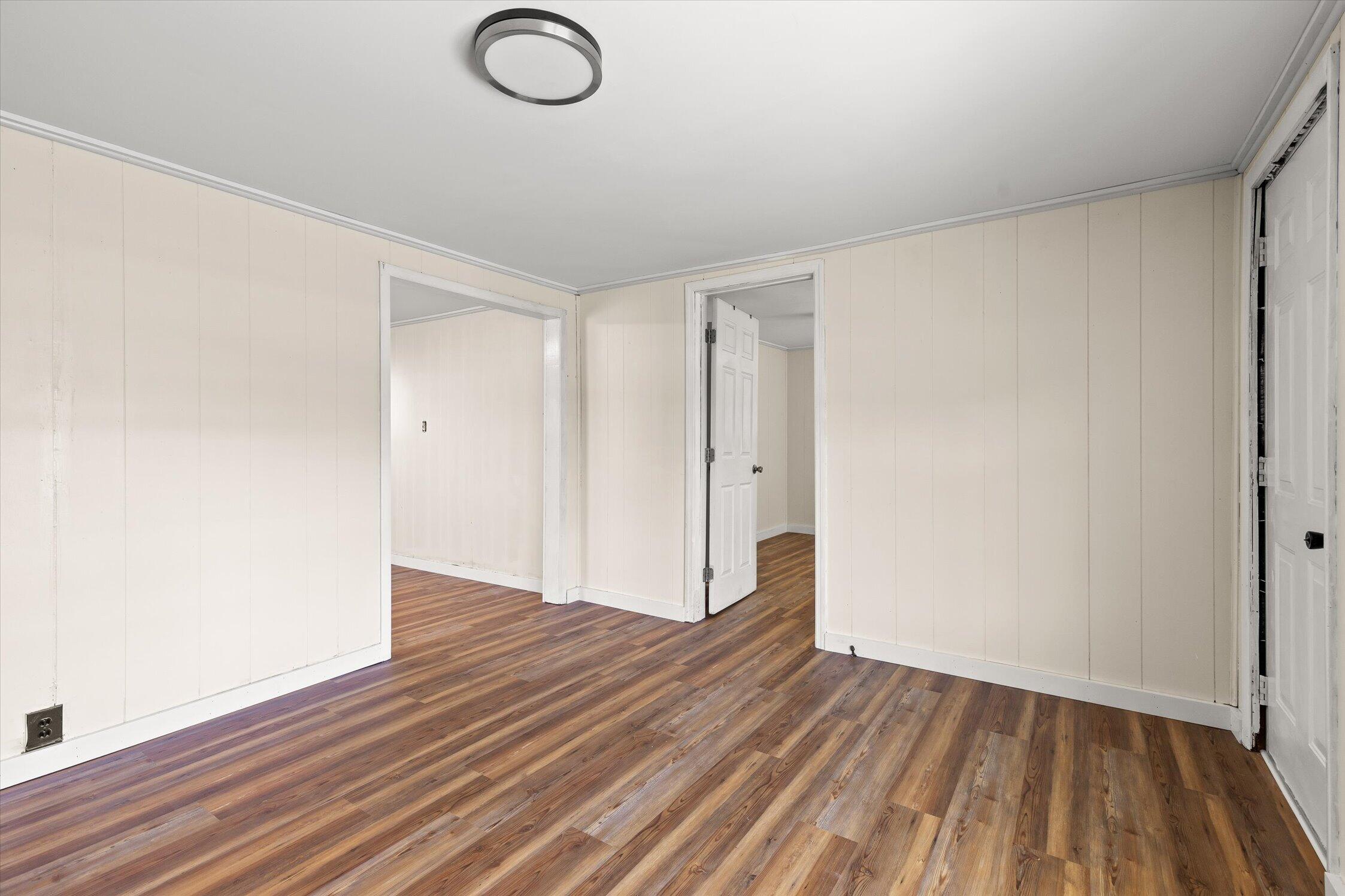 7038 75 Property Photo 5