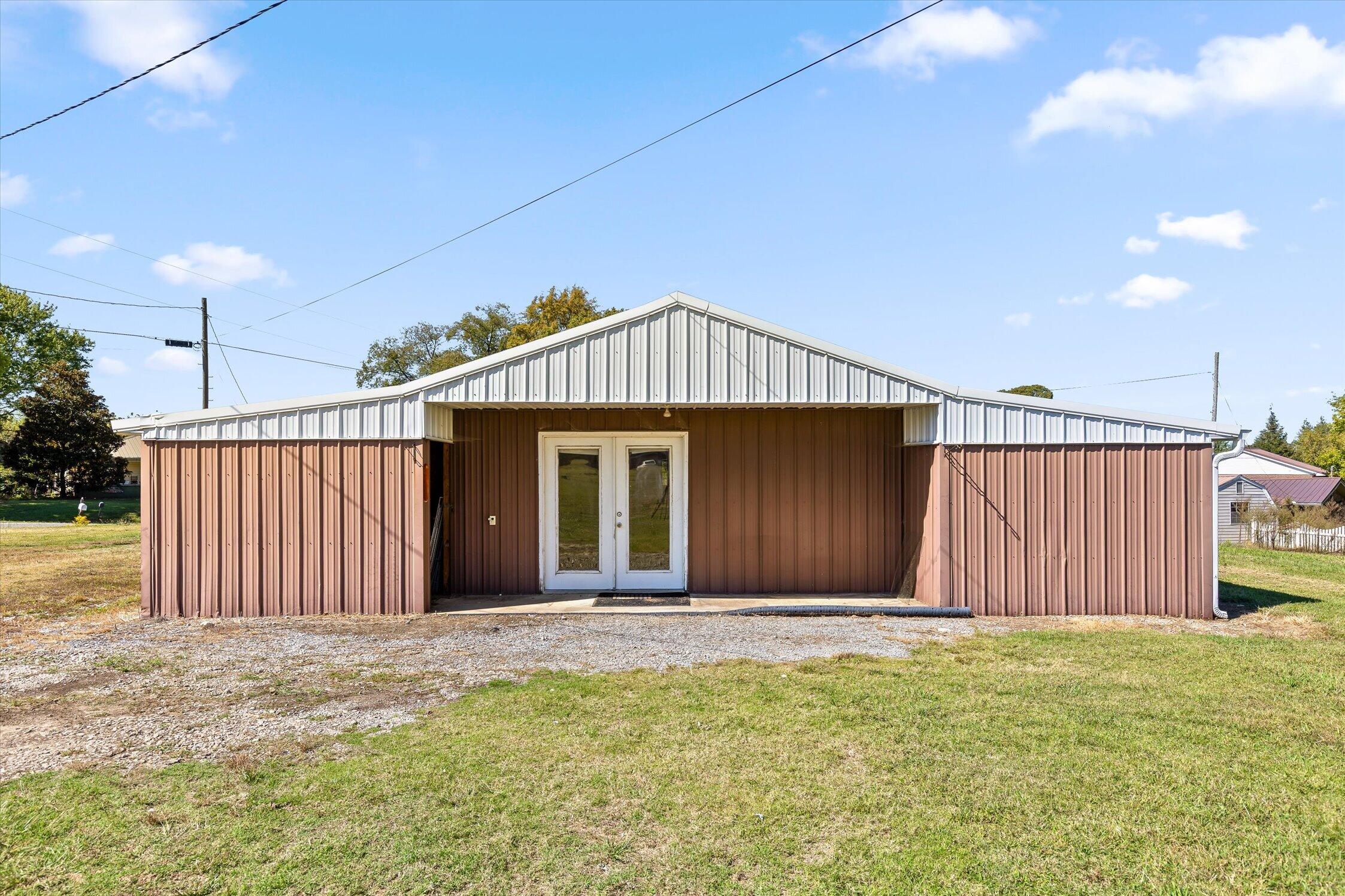 7038 75 Property Photo 19