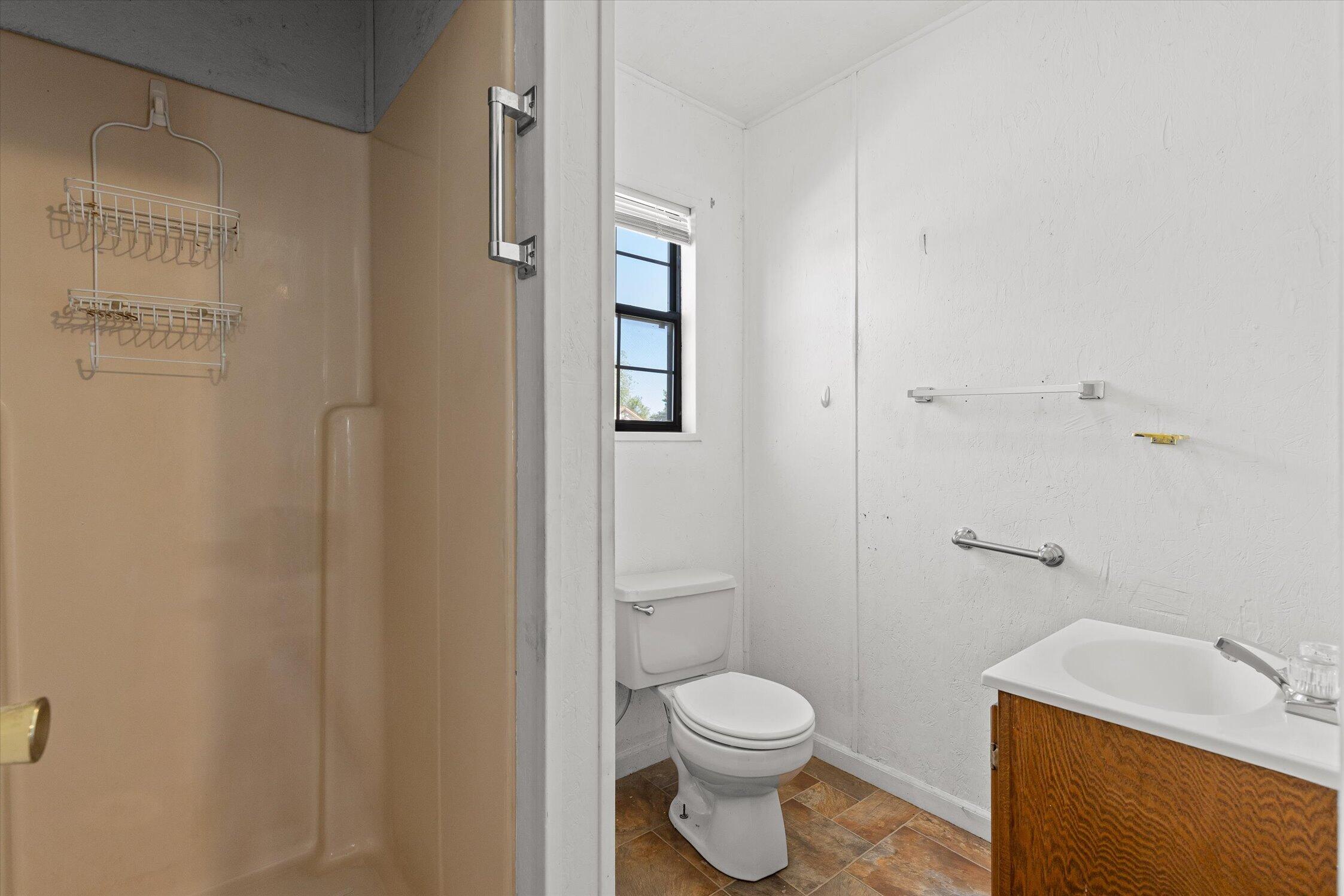 7038 75 Property Photo 26