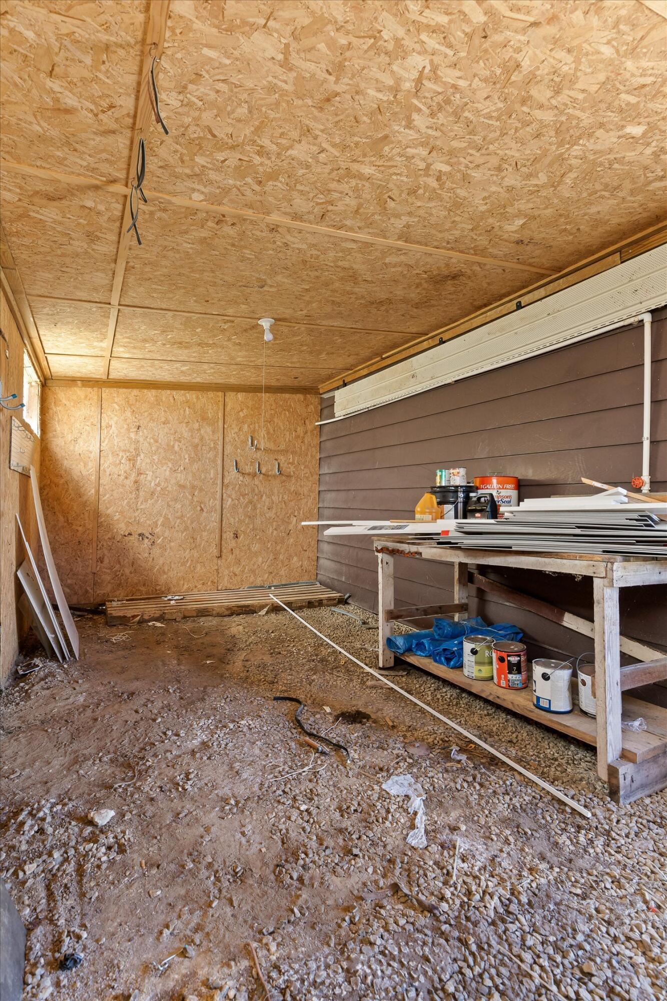 7038 75 Property Photo 28