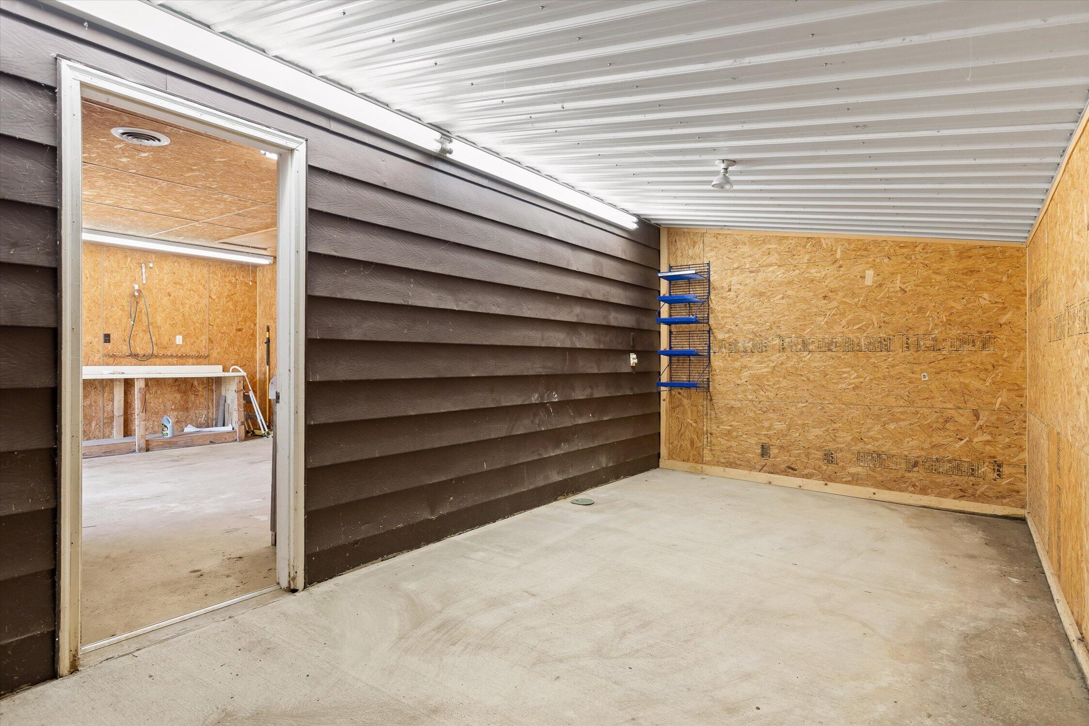 7038 75 Property Photo 30
