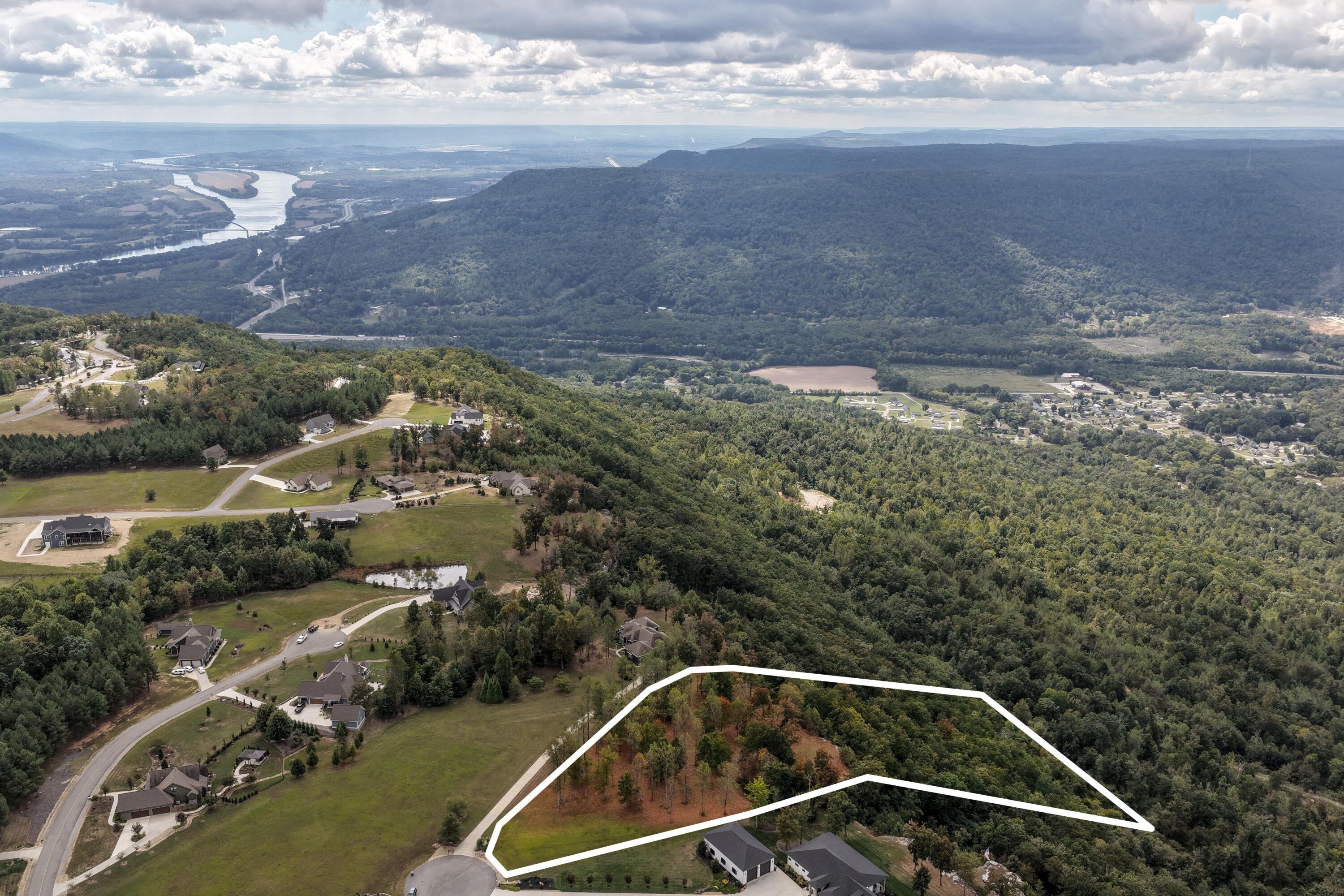 318 Sweedens Overlook Property Photo 1