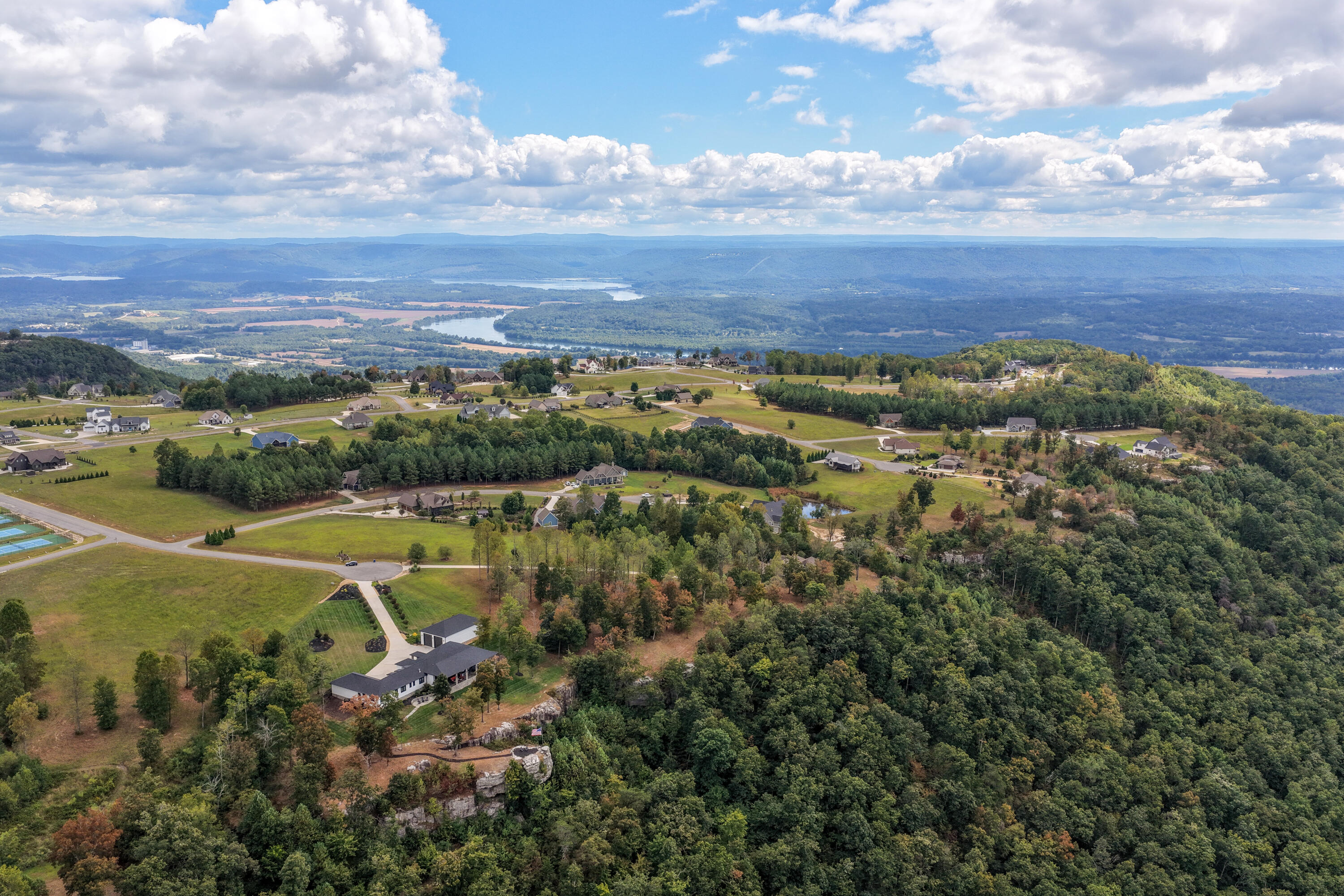 318 Sweedens Overlook Property Photo 40