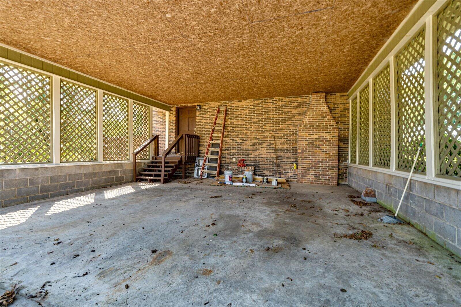 632 Shirley Loop Property Photo 35