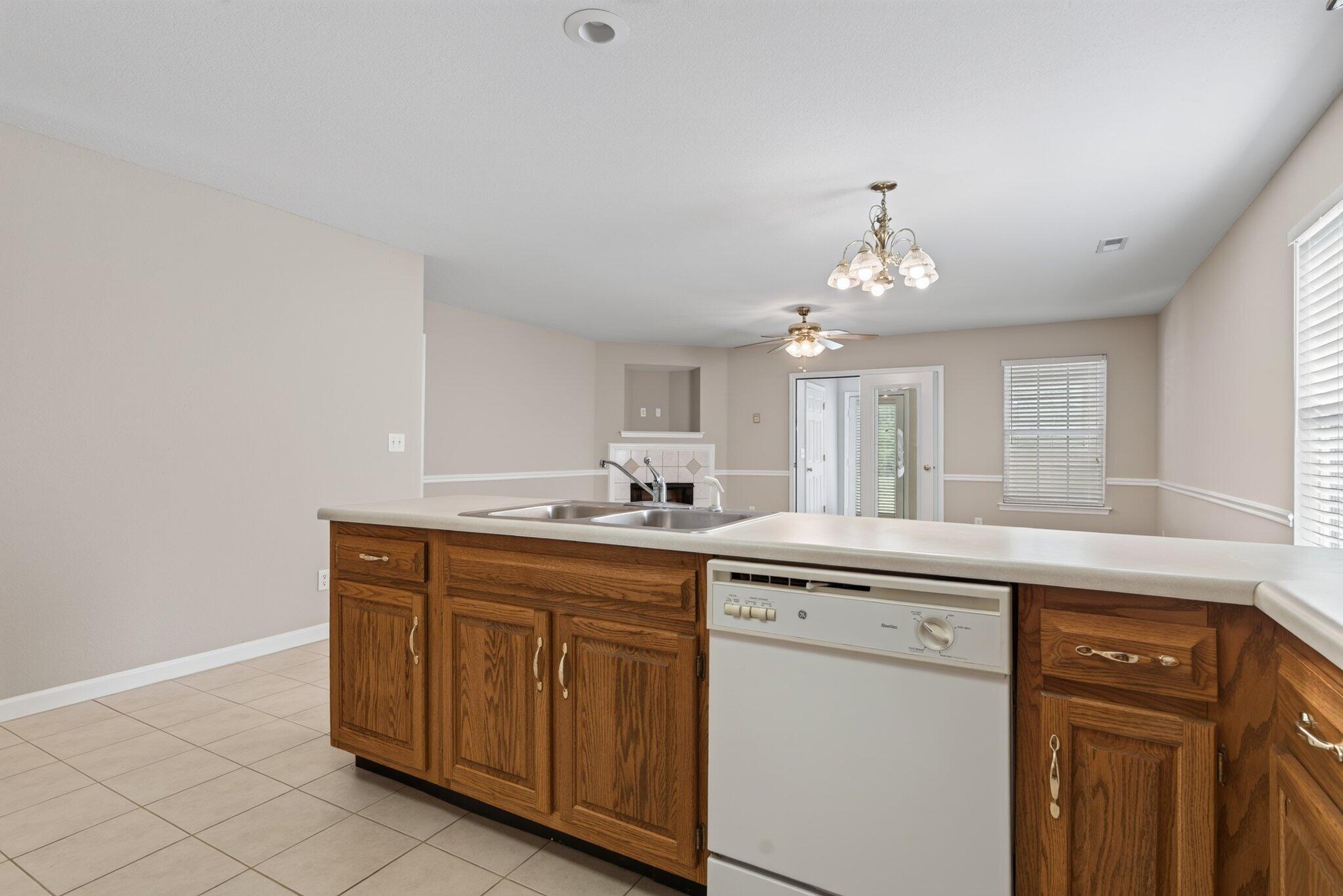 653 Flagstone Drive Property Photo 9