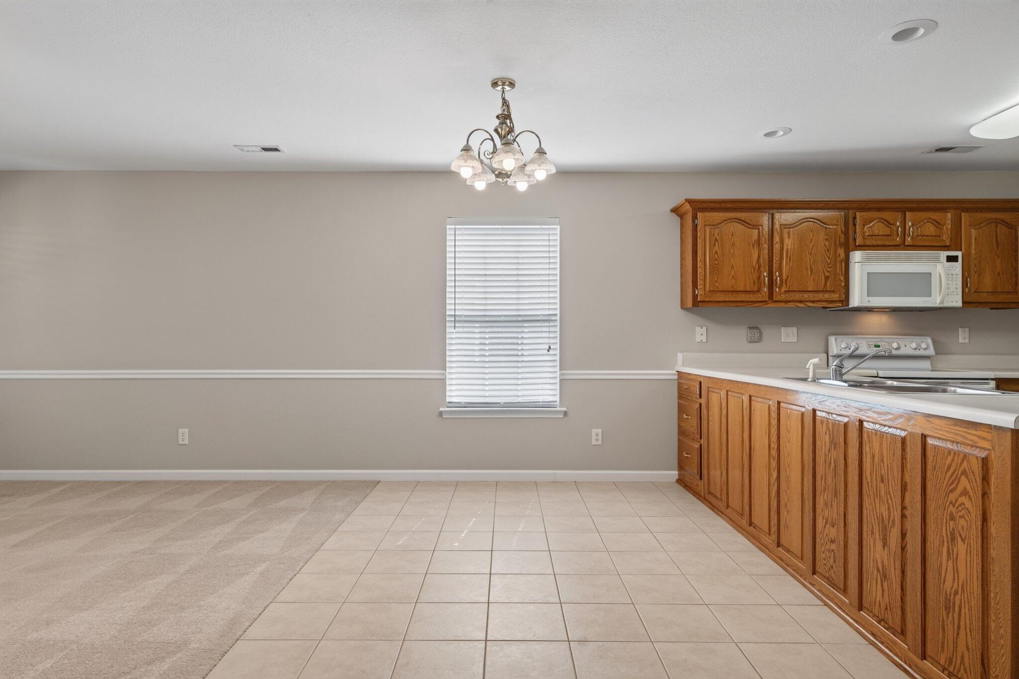 653 Flagstone Drive Property Photo 10