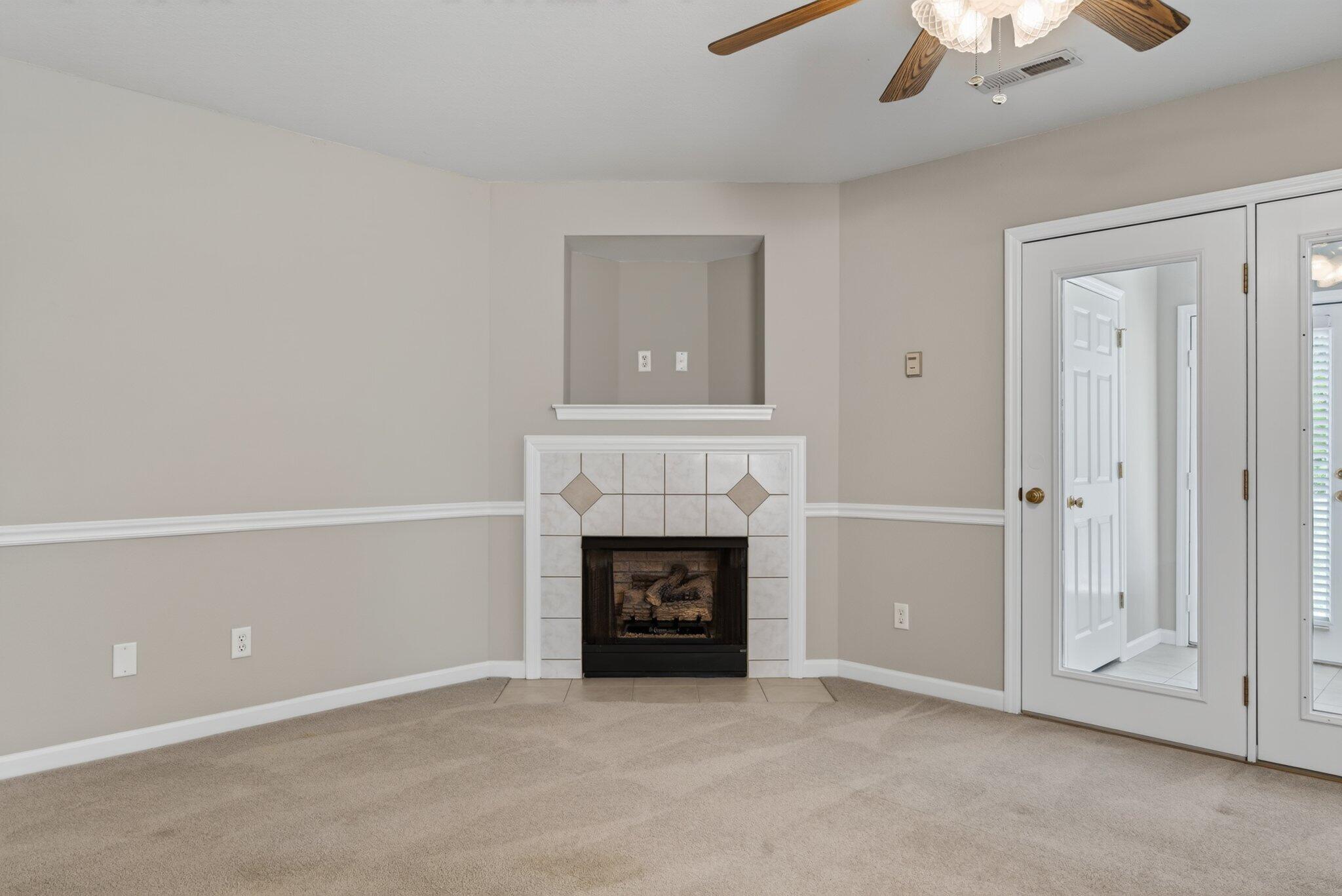 653 Flagstone Drive Property Photo 13