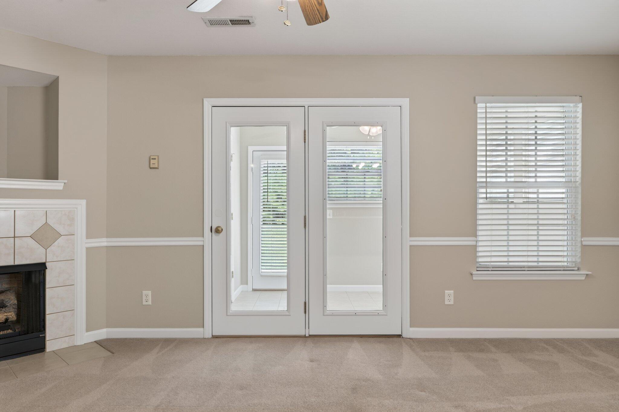 653 Flagstone Drive Property Photo 14