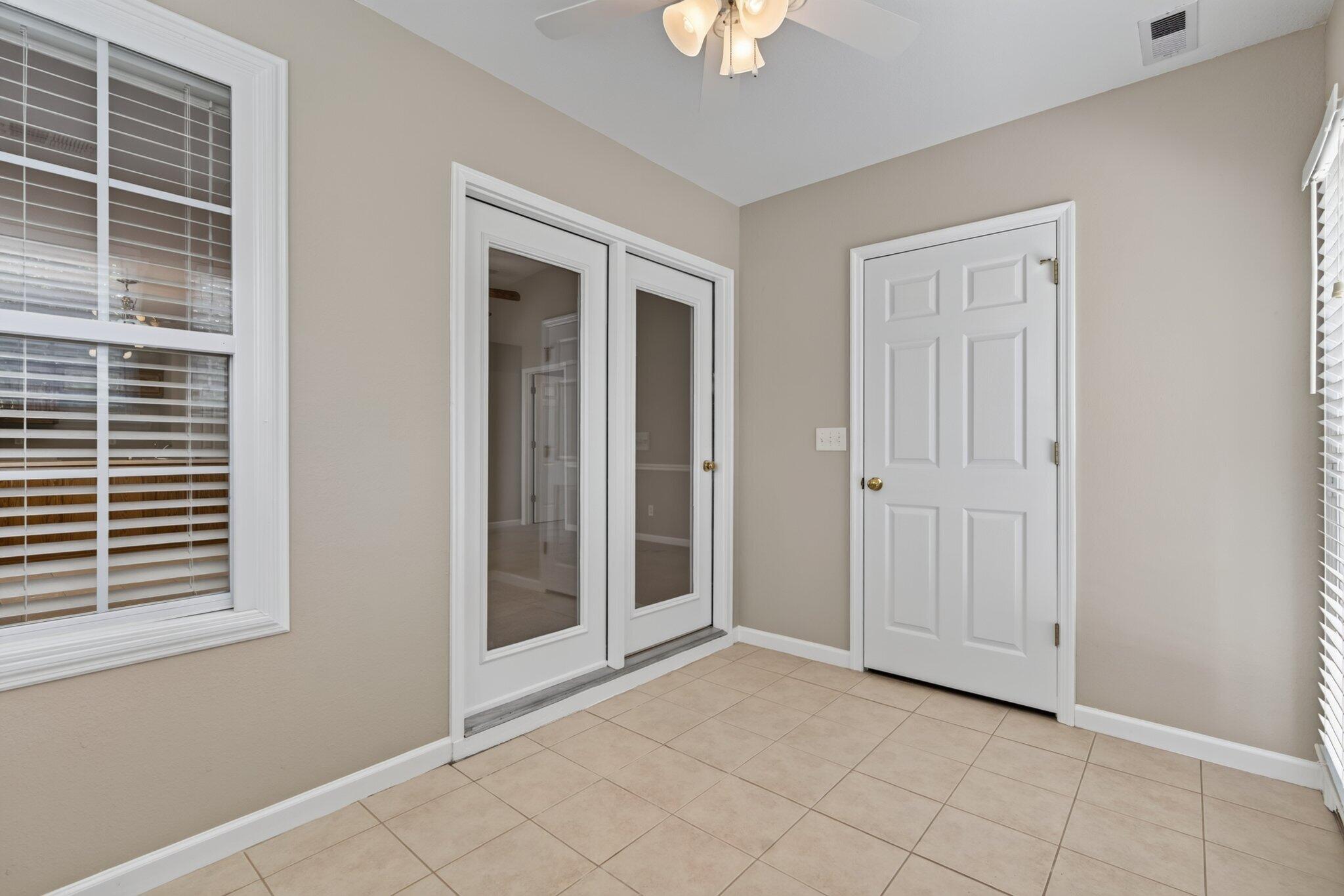 653 Flagstone Drive Property Photo 16